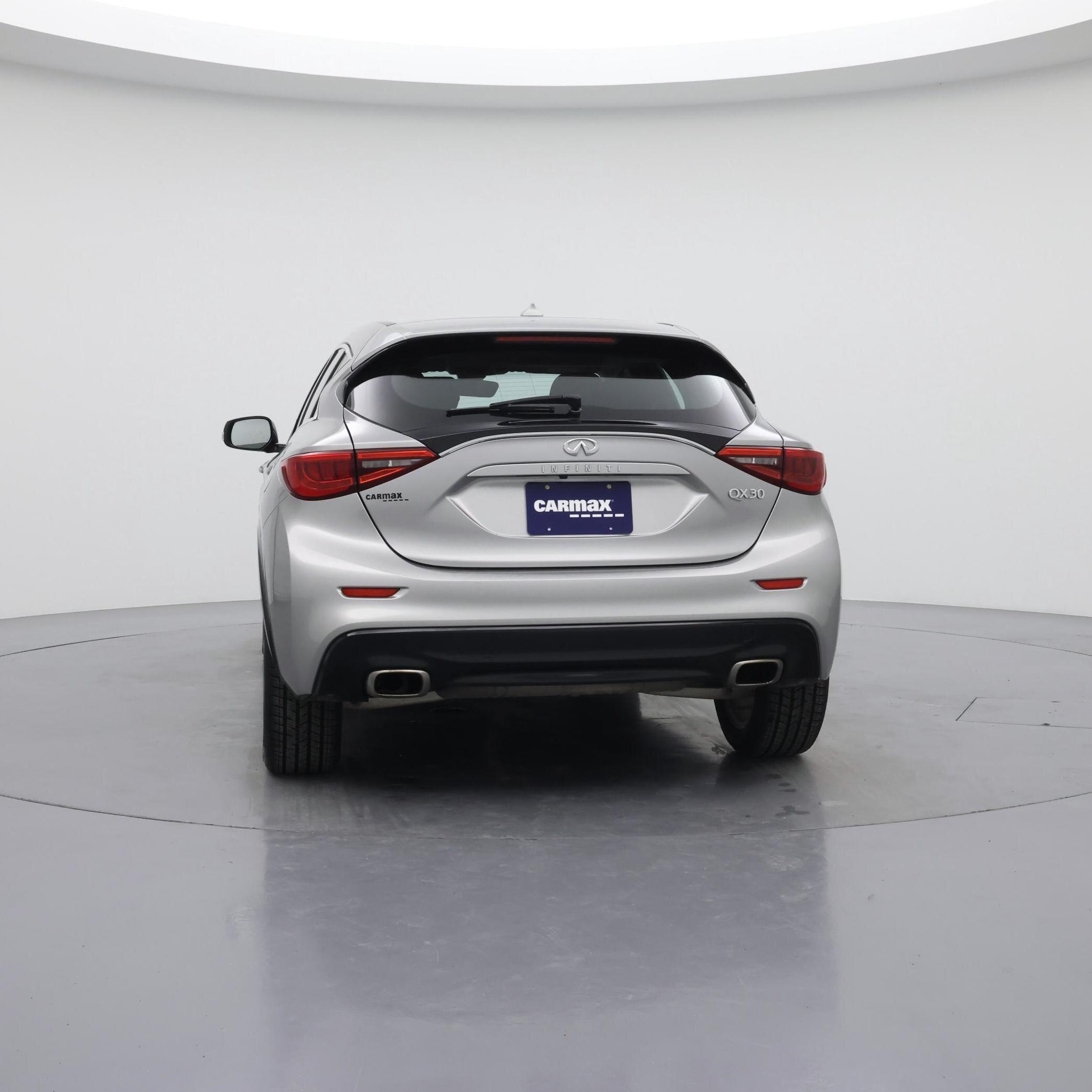 Thumbnail: 2017 INFINITI QX30 - 6