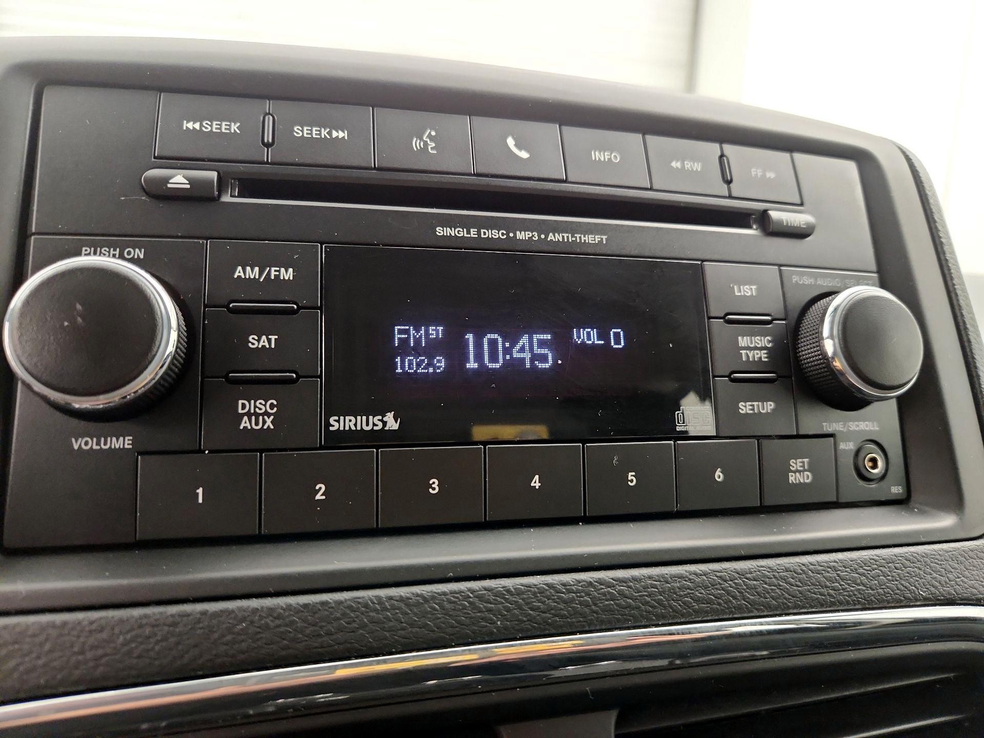 Thumbnail: 2016 Dodge Grand Caravan - 14