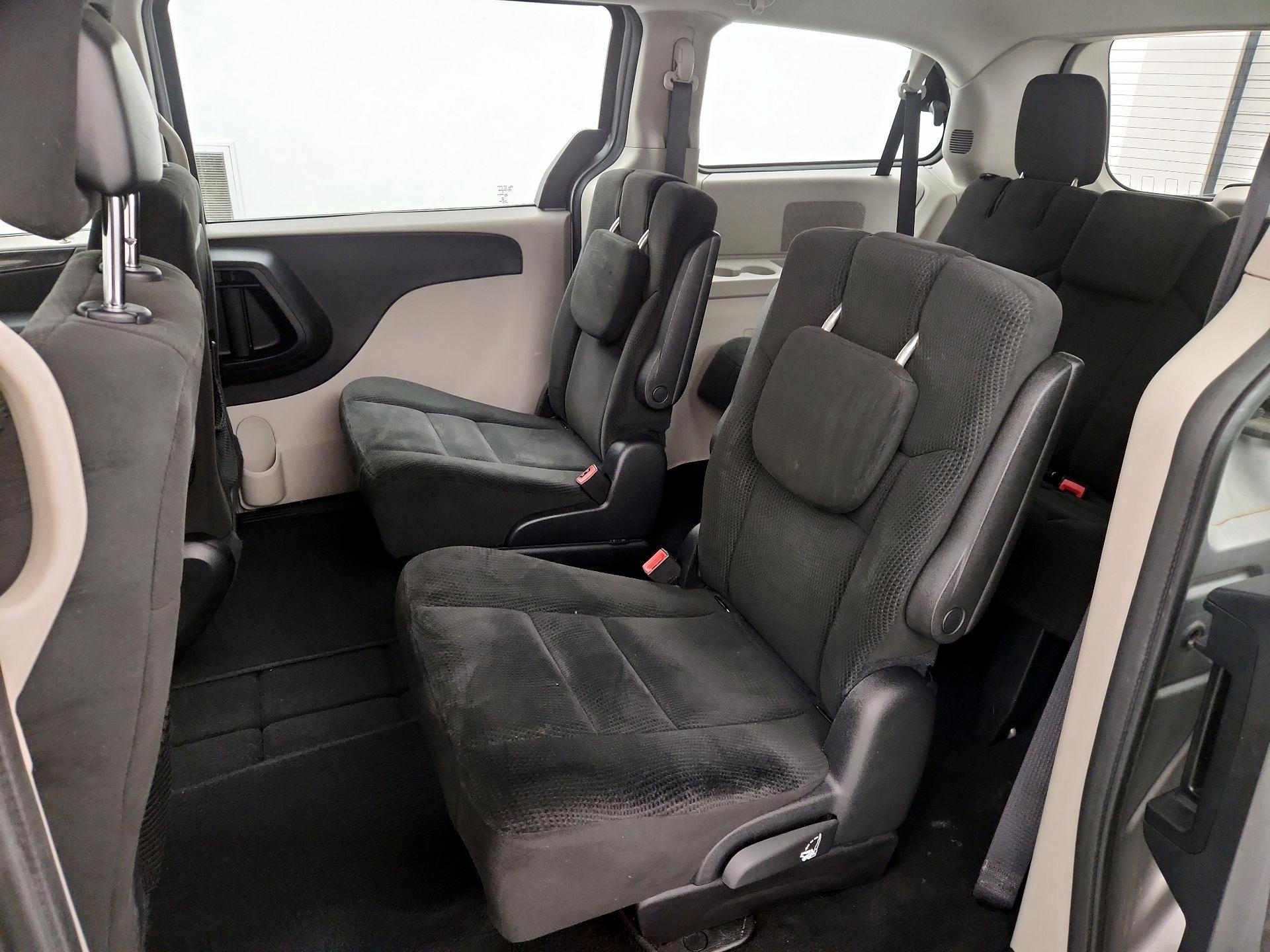 Thumbnail: 2016 Dodge Grand Caravan - 18