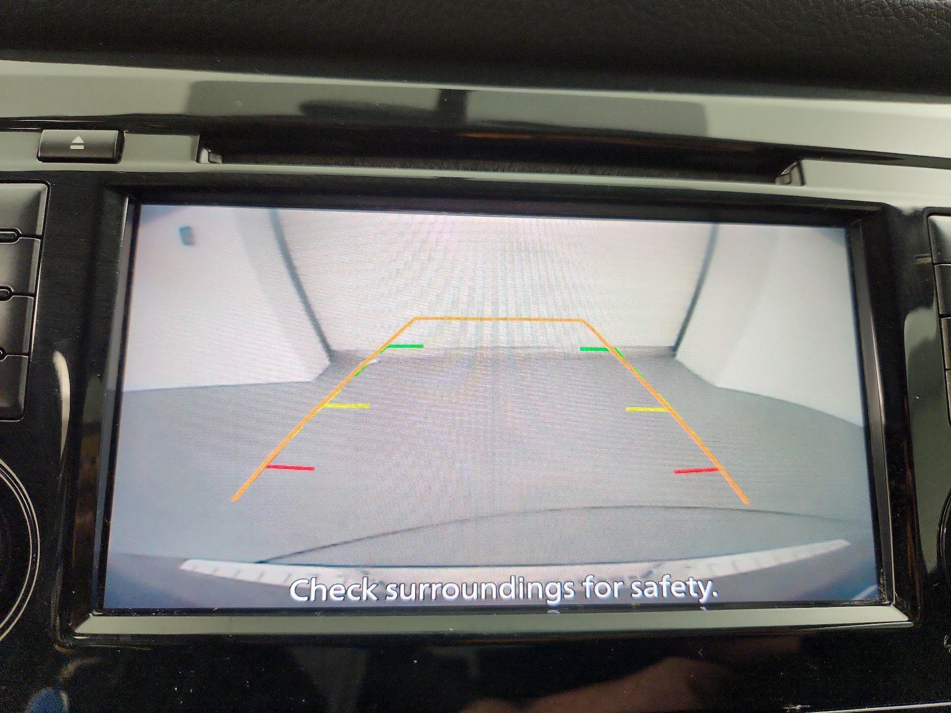 Thumbnail: 2018 Nissan Rogue - 14