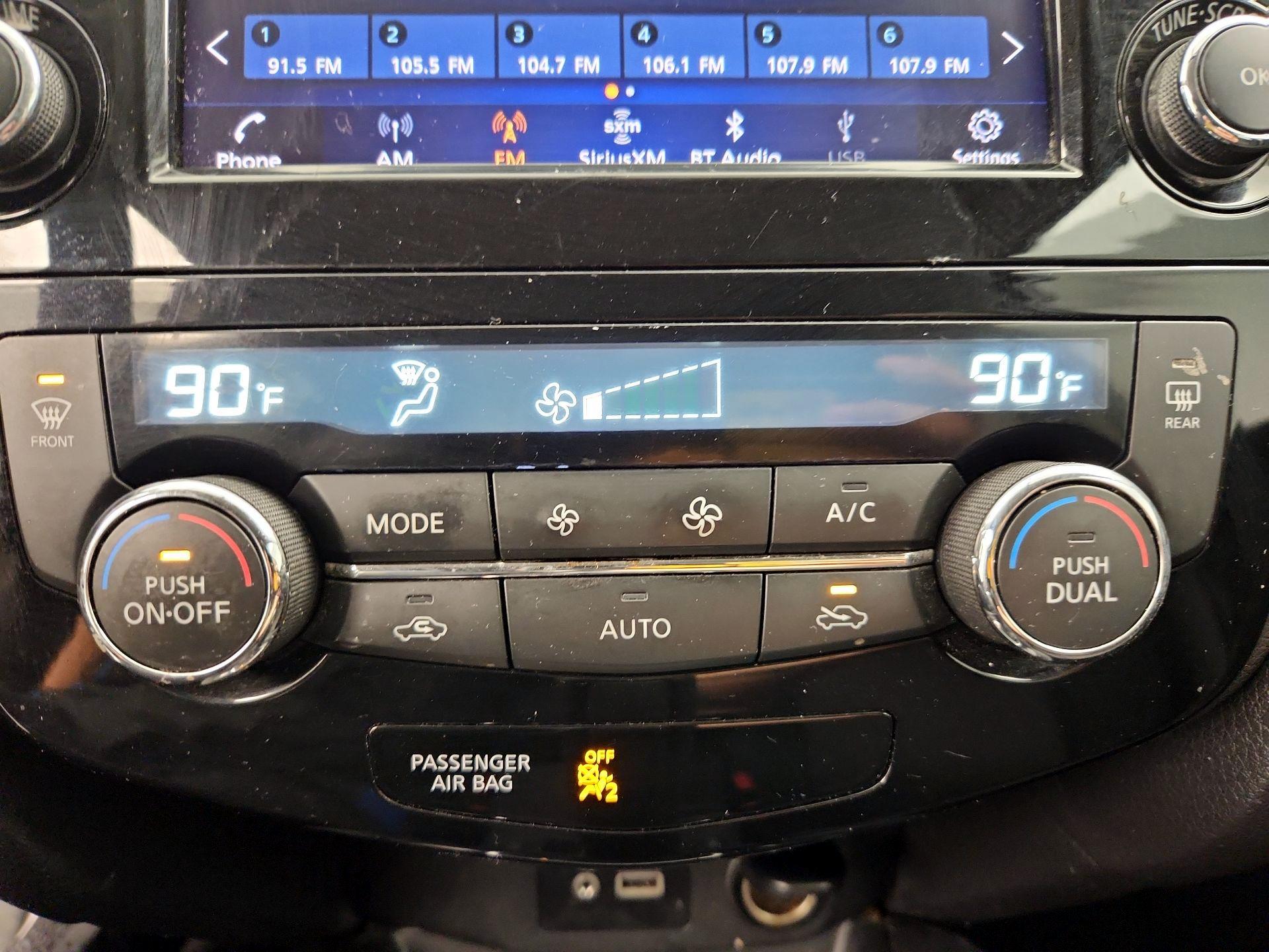 Thumbnail: 2018 Nissan Rogue - 16