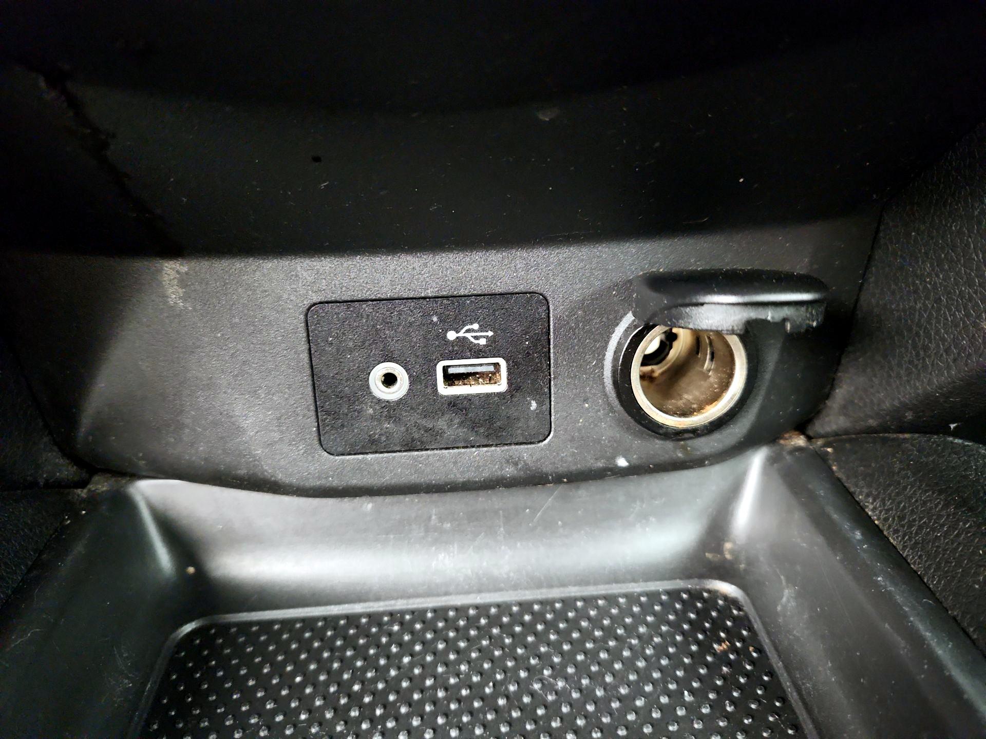 Thumbnail: 2018 Nissan Rogue - 18