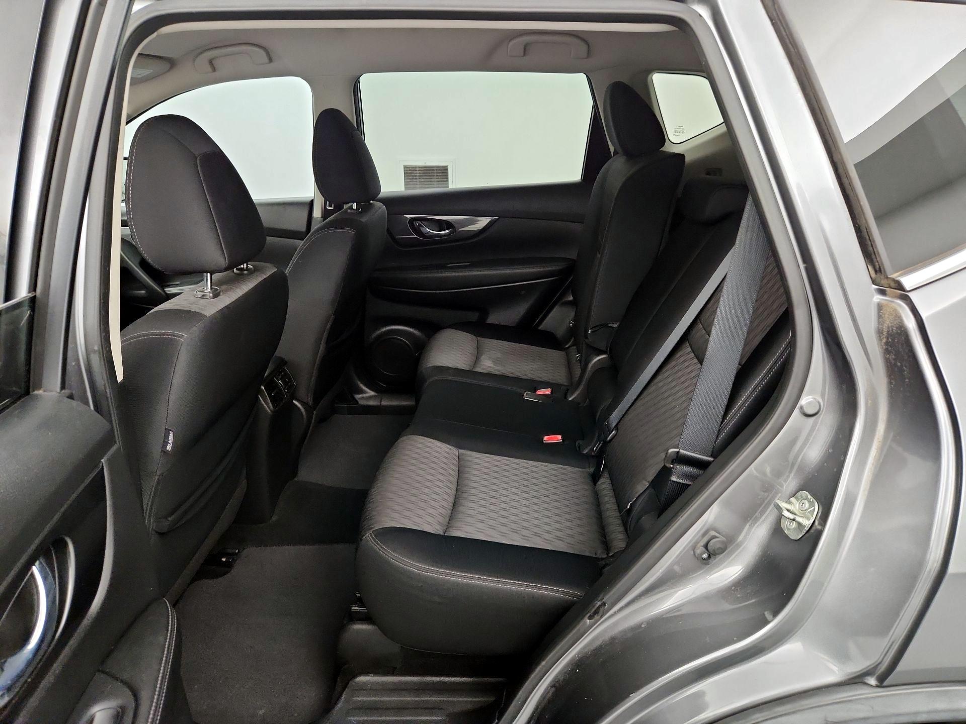 Thumbnail: 2018 Nissan Rogue - 19