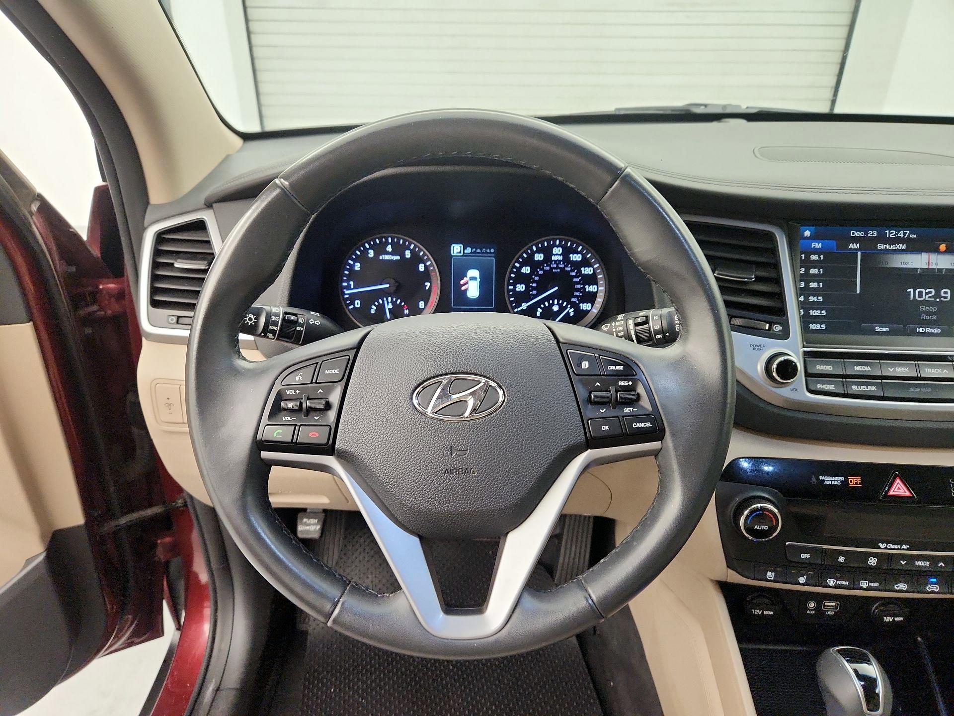 Thumbnail: 2017 Hyundai Tucson - 10