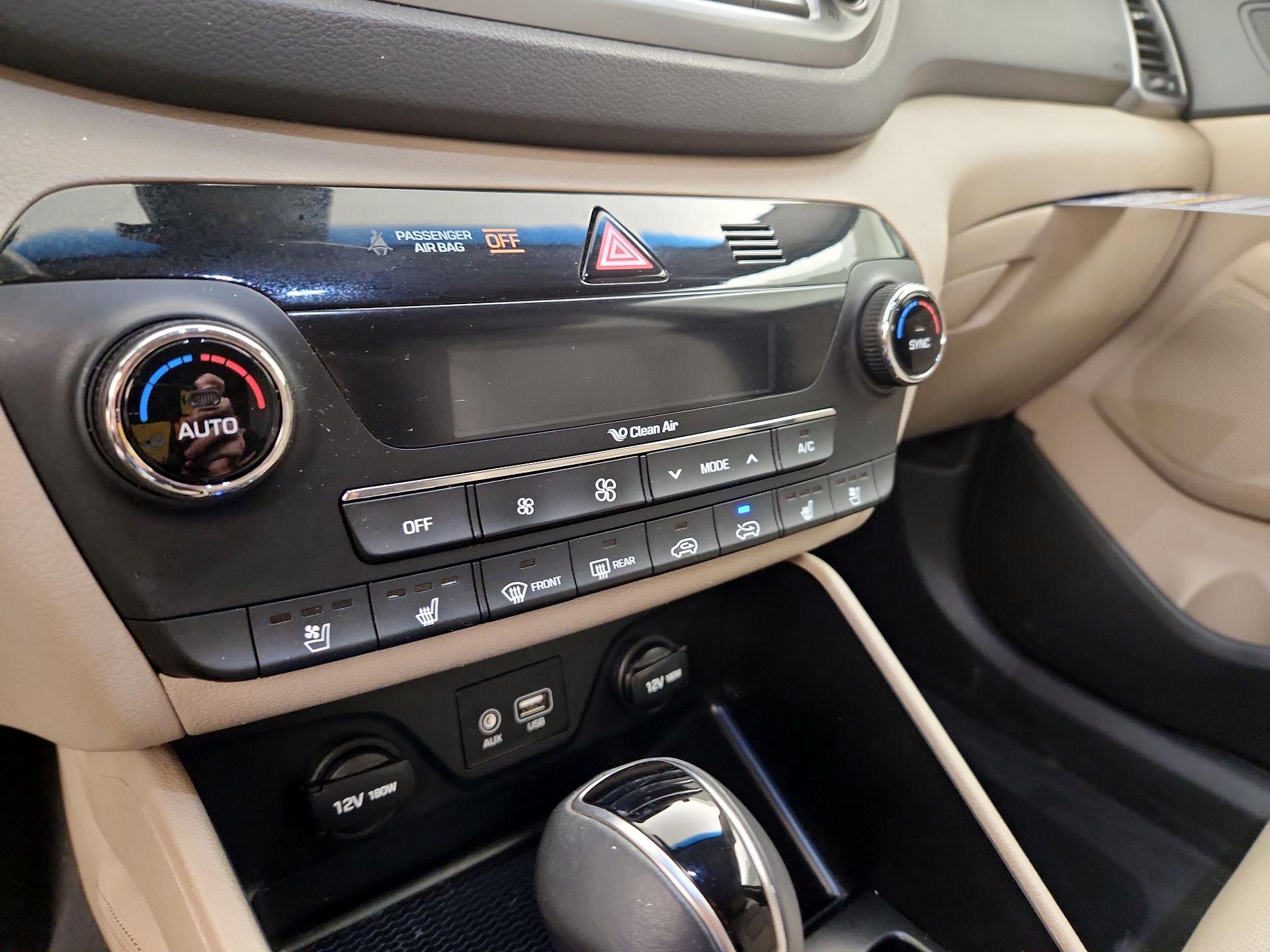 Thumbnail: 2017 Hyundai Tucson - 16