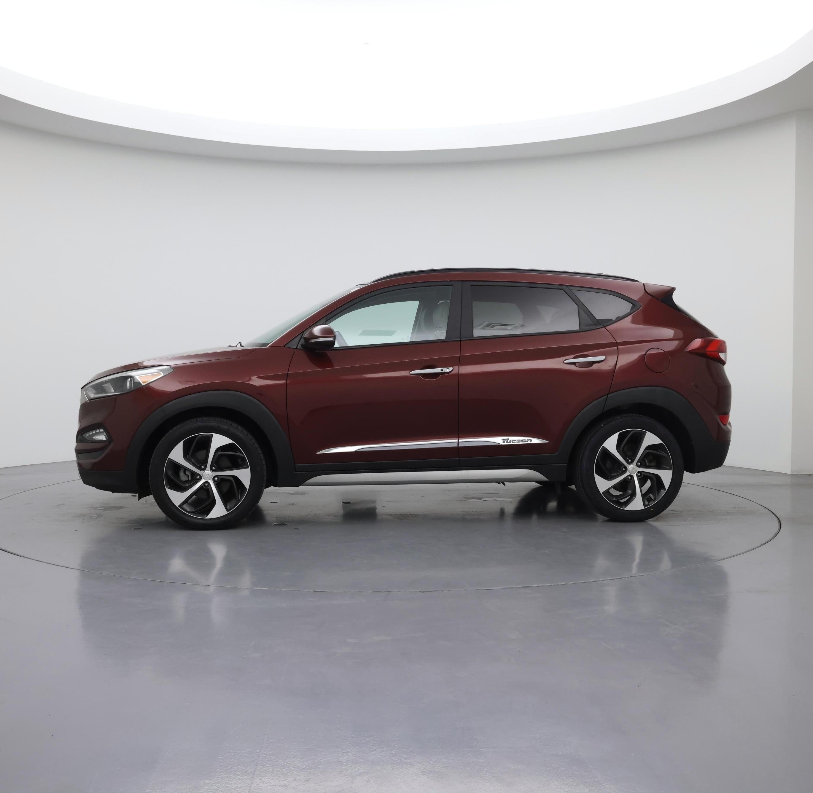 Thumbnail: 2017 Hyundai Tucson - 3