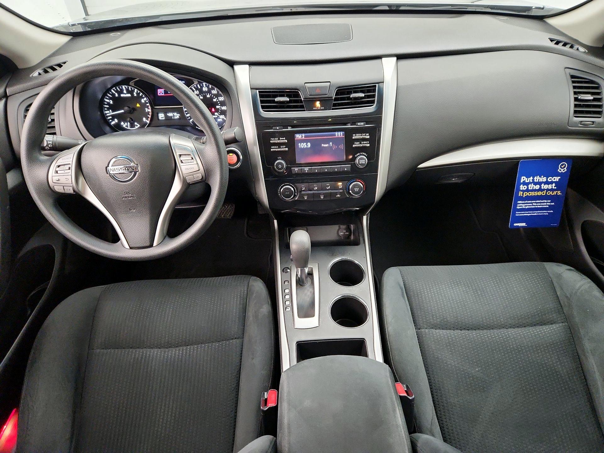 Thumbnail: 2015 Nissan Altima - 9