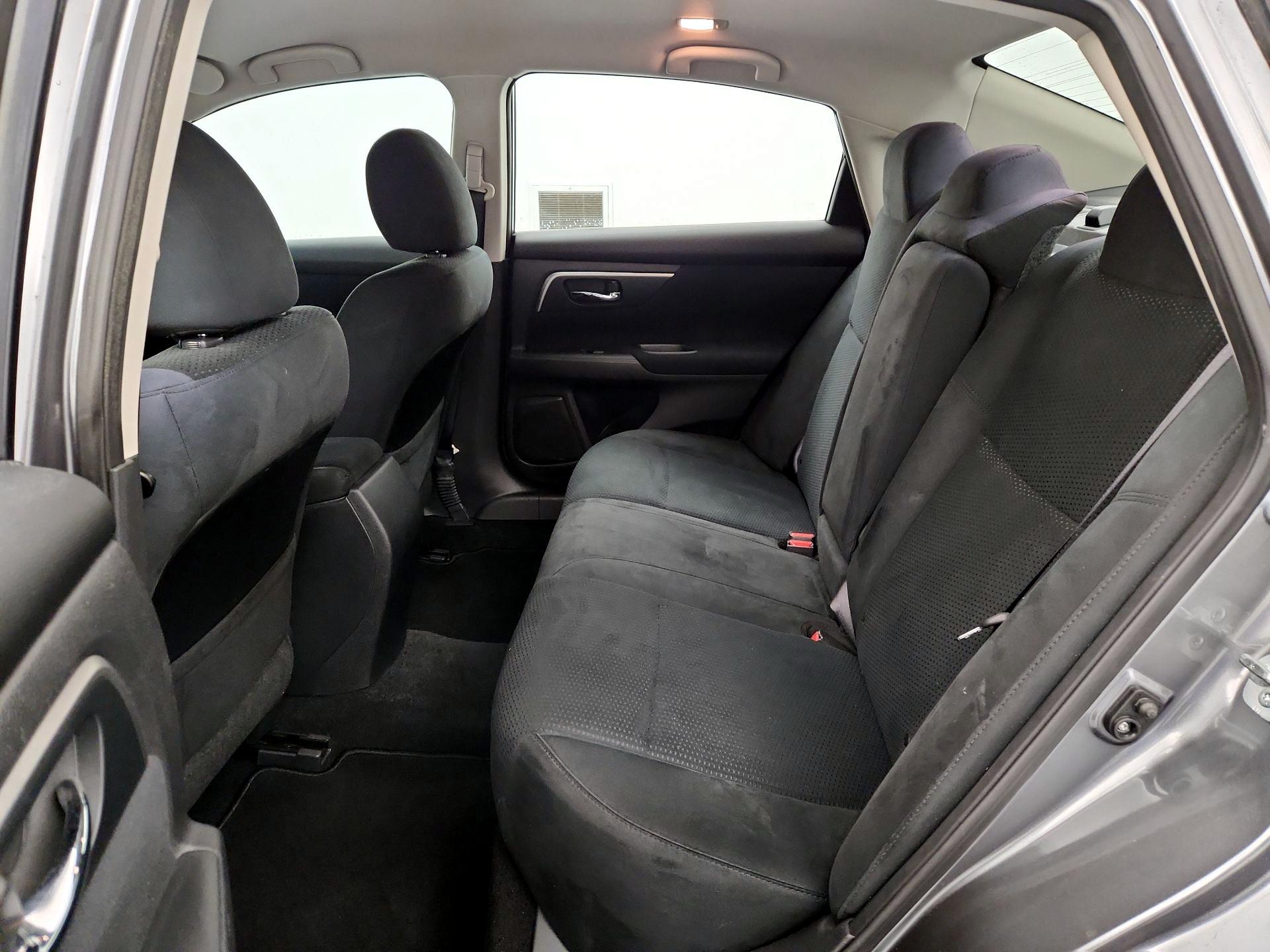 Thumbnail: 2015 Nissan Altima - 19