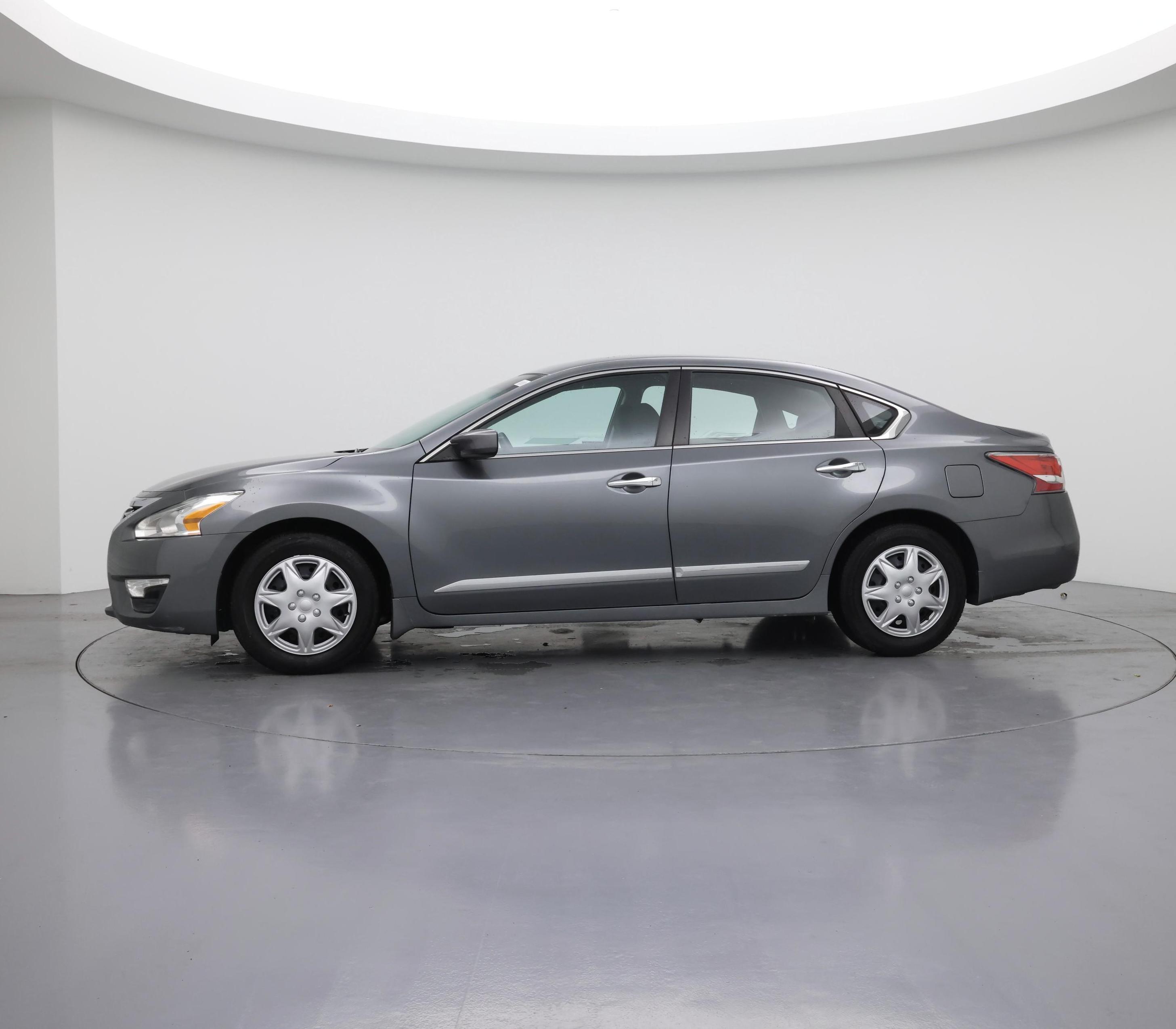 Thumbnail: 2015 Nissan Altima - 3