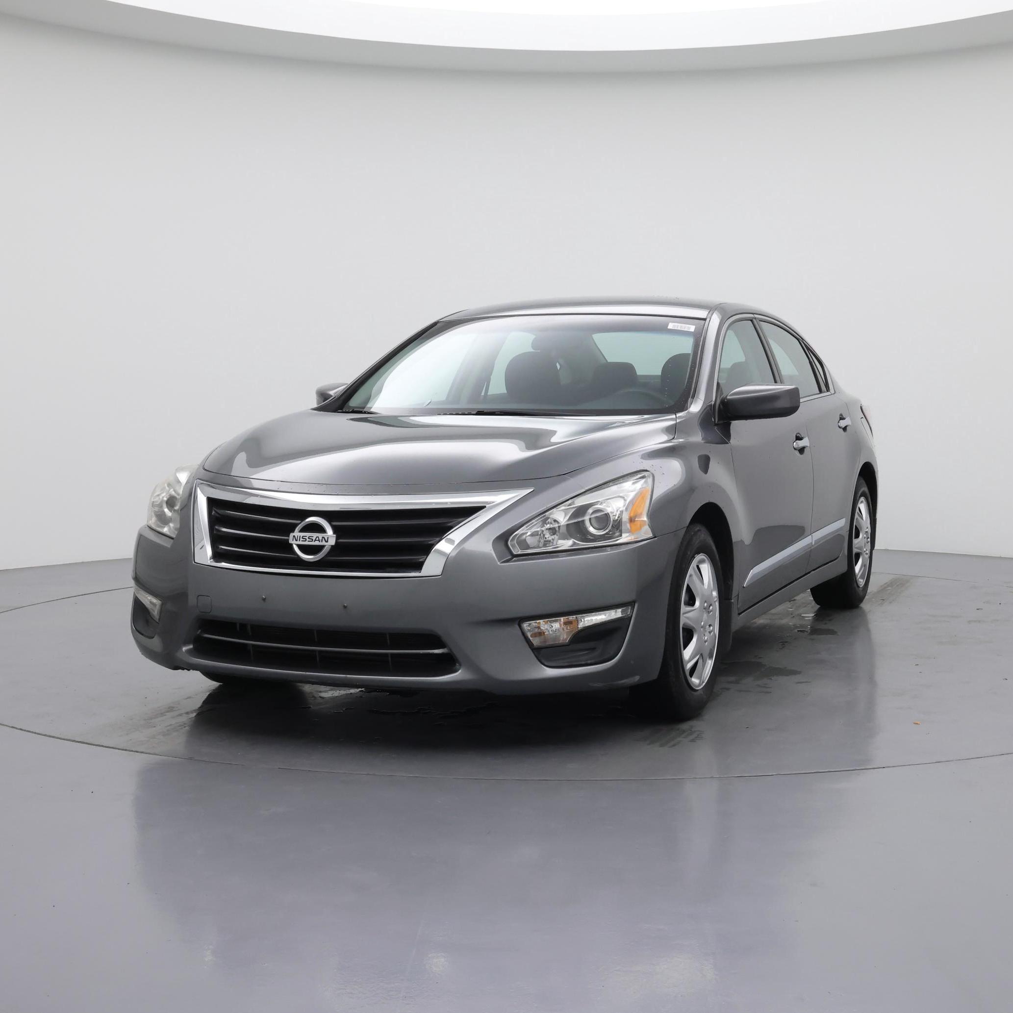 Thumbnail: 2015 Nissan Altima - 4
