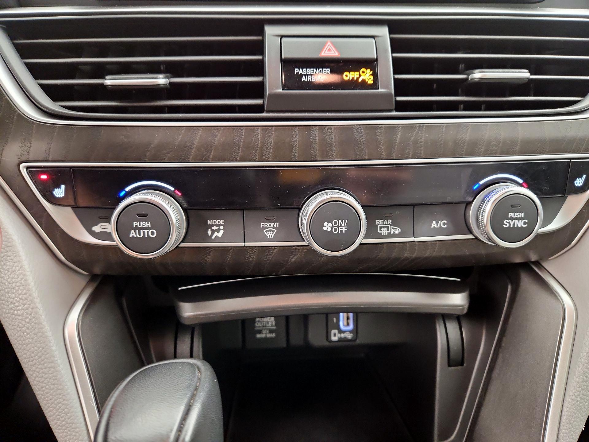 Thumbnail: 2019 Honda Accord - 16