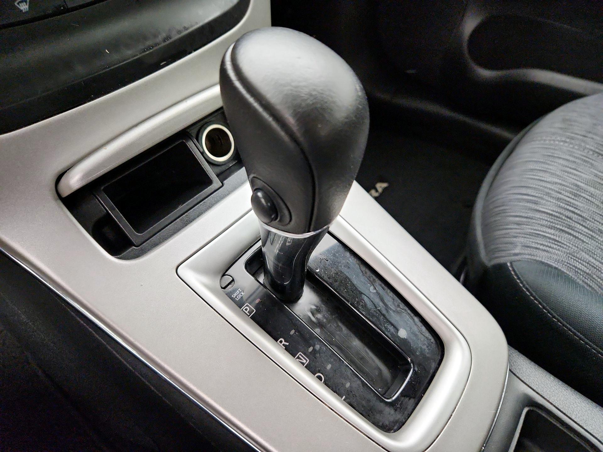 Thumbnail: 2015 Nissan Sentra - 17