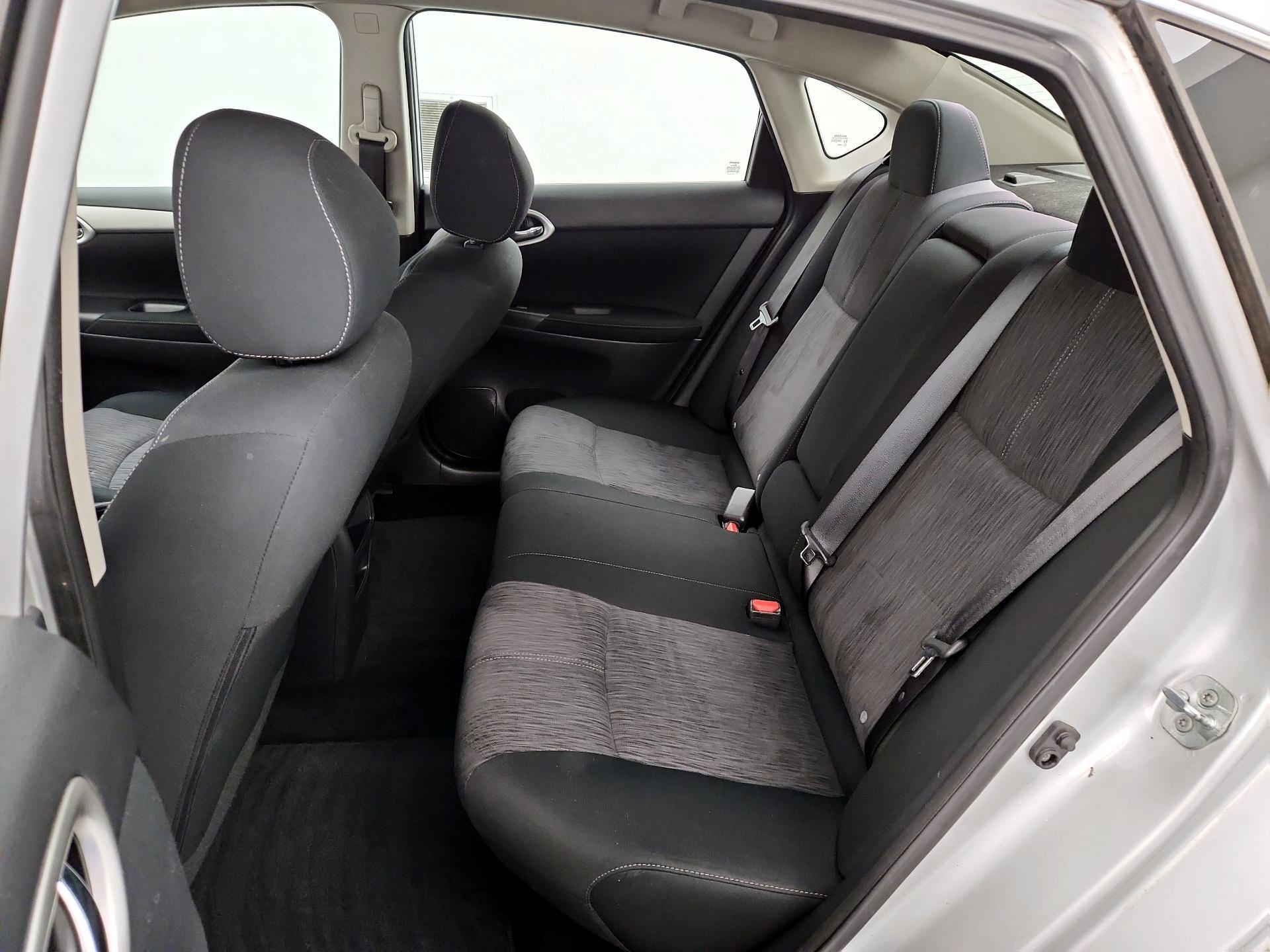 Thumbnail: 2015 Nissan Sentra - 19