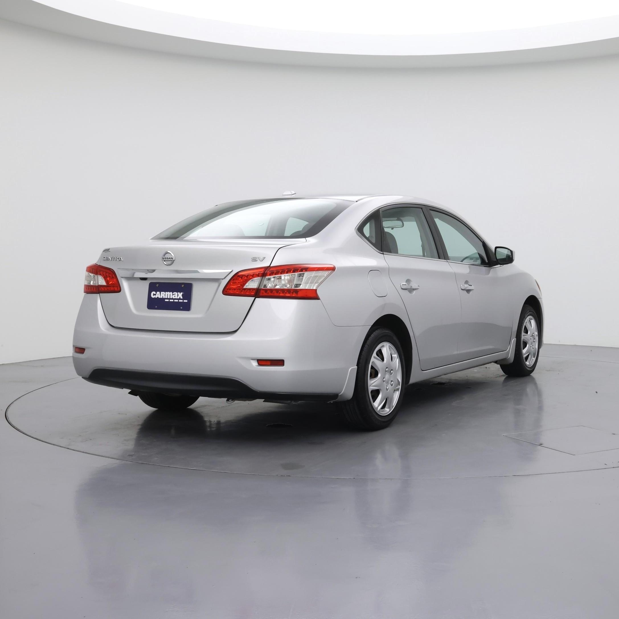 Thumbnail: 2015 Nissan Sentra - 8