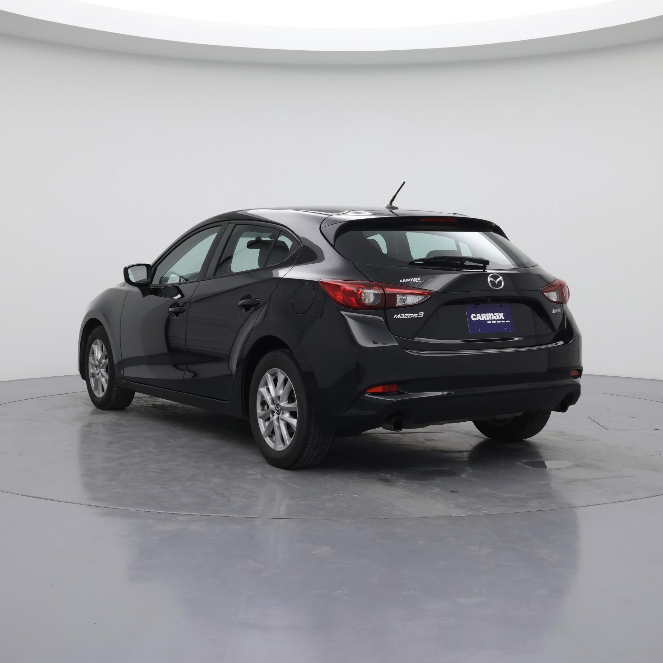 Thumbnail: 2017 Mazda Mazda3 - 2