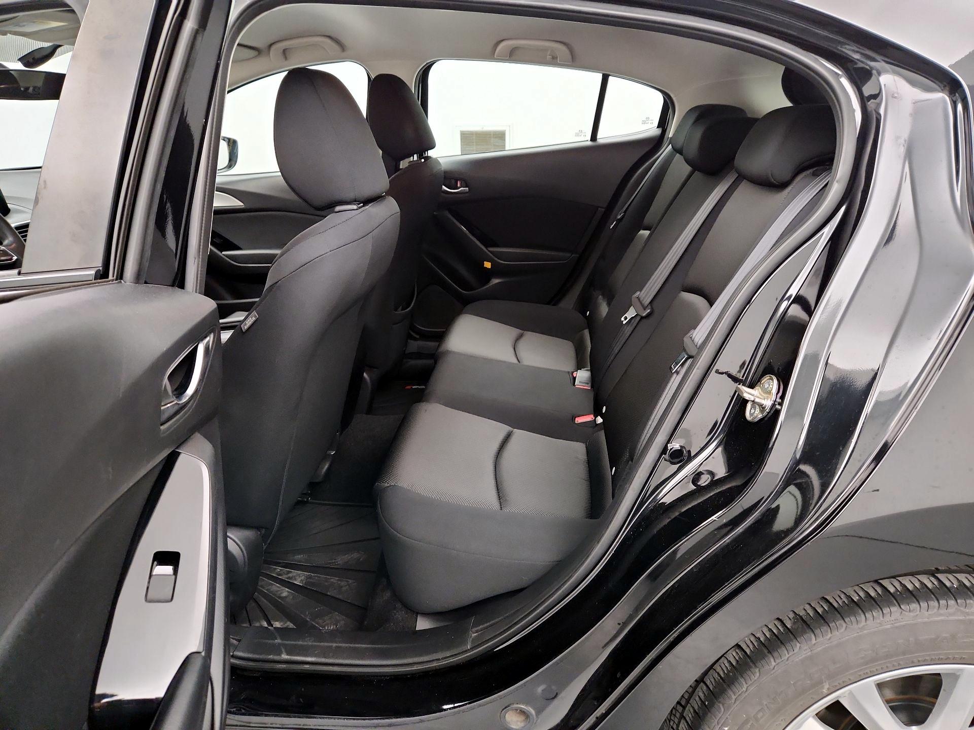 Thumbnail: 2017 Mazda Mazda3 - 19