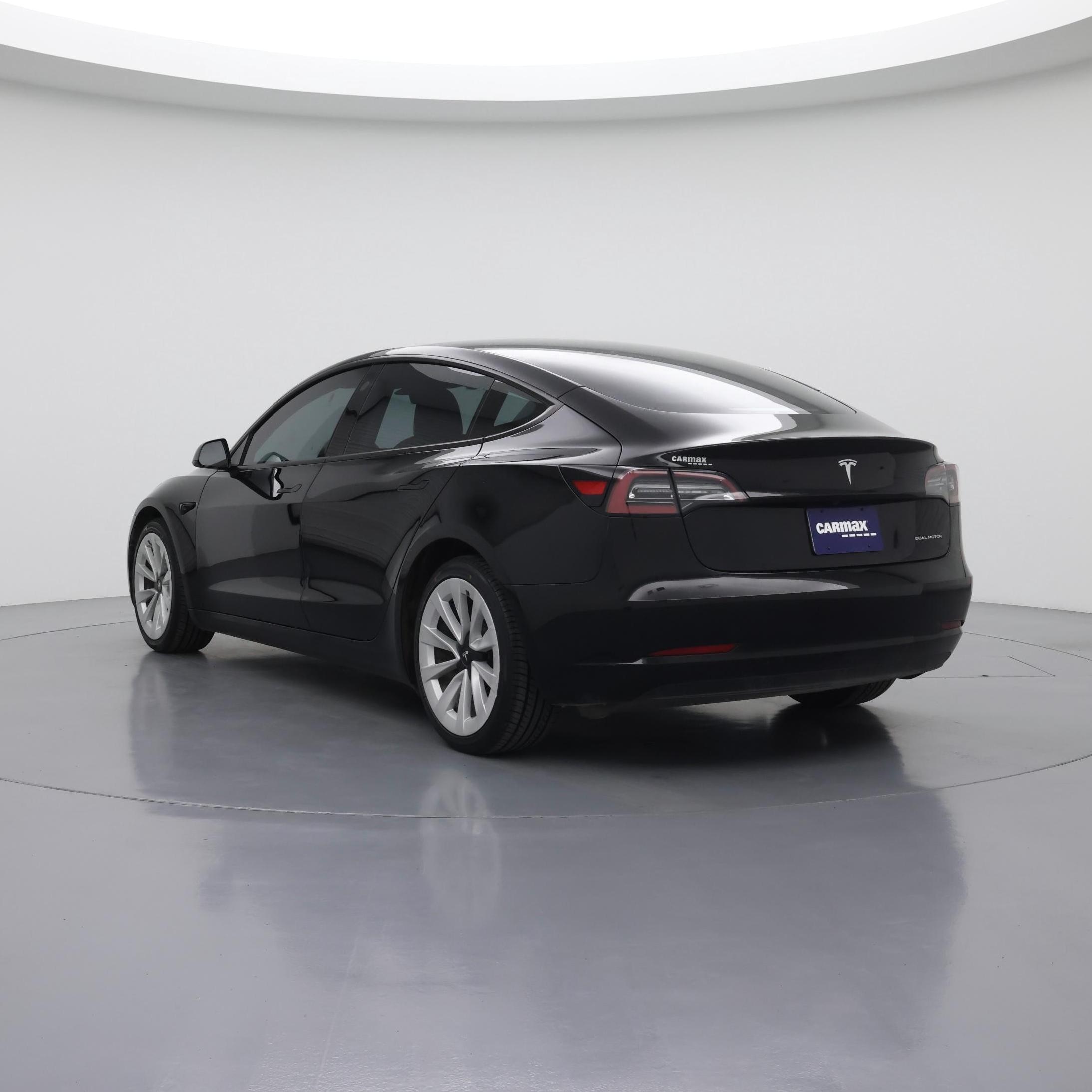 Thumbnail: 2023 Tesla Model 3 - 2