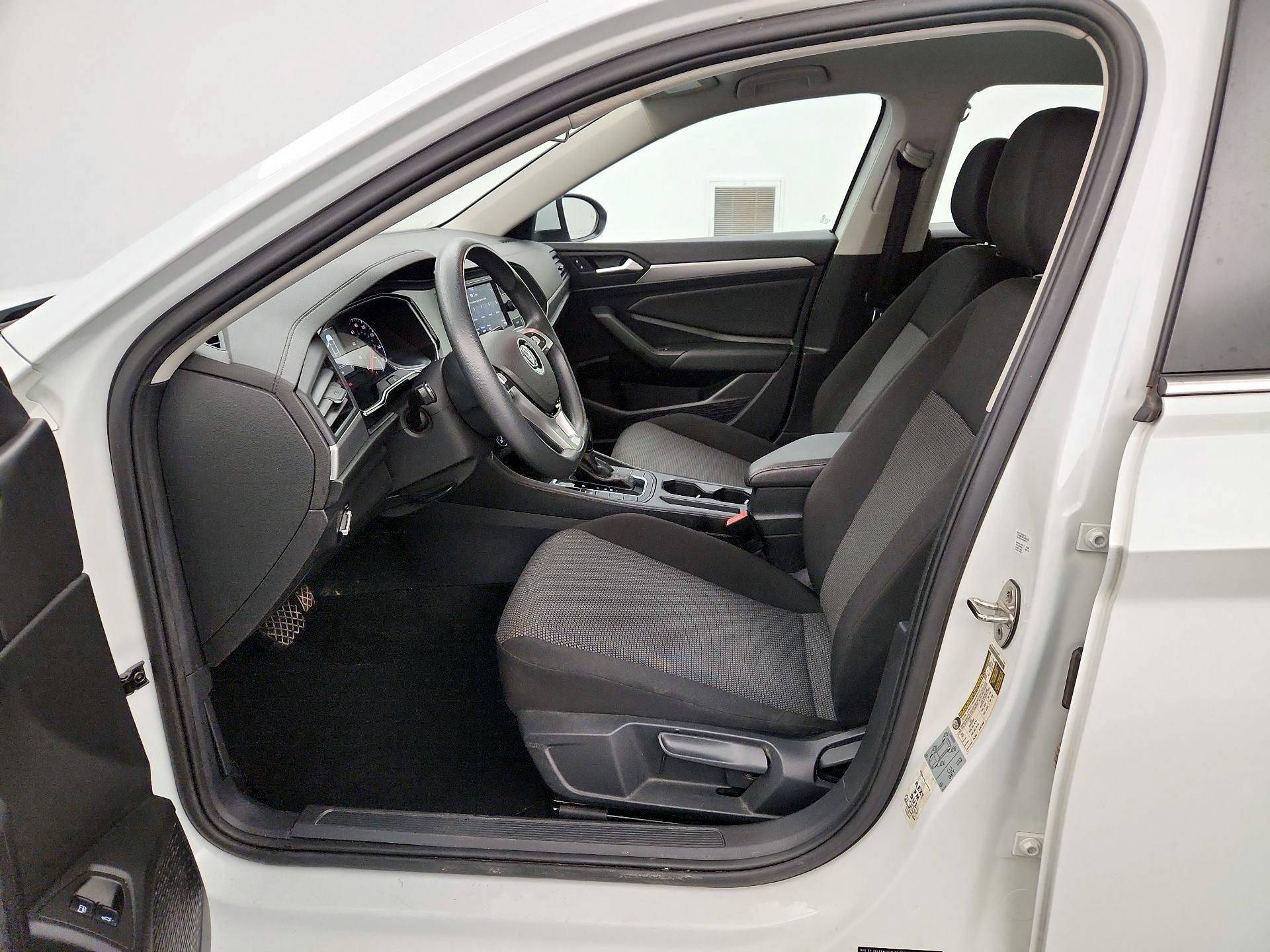 Thumbnail: 2021 Volkswagen Jetta - 11