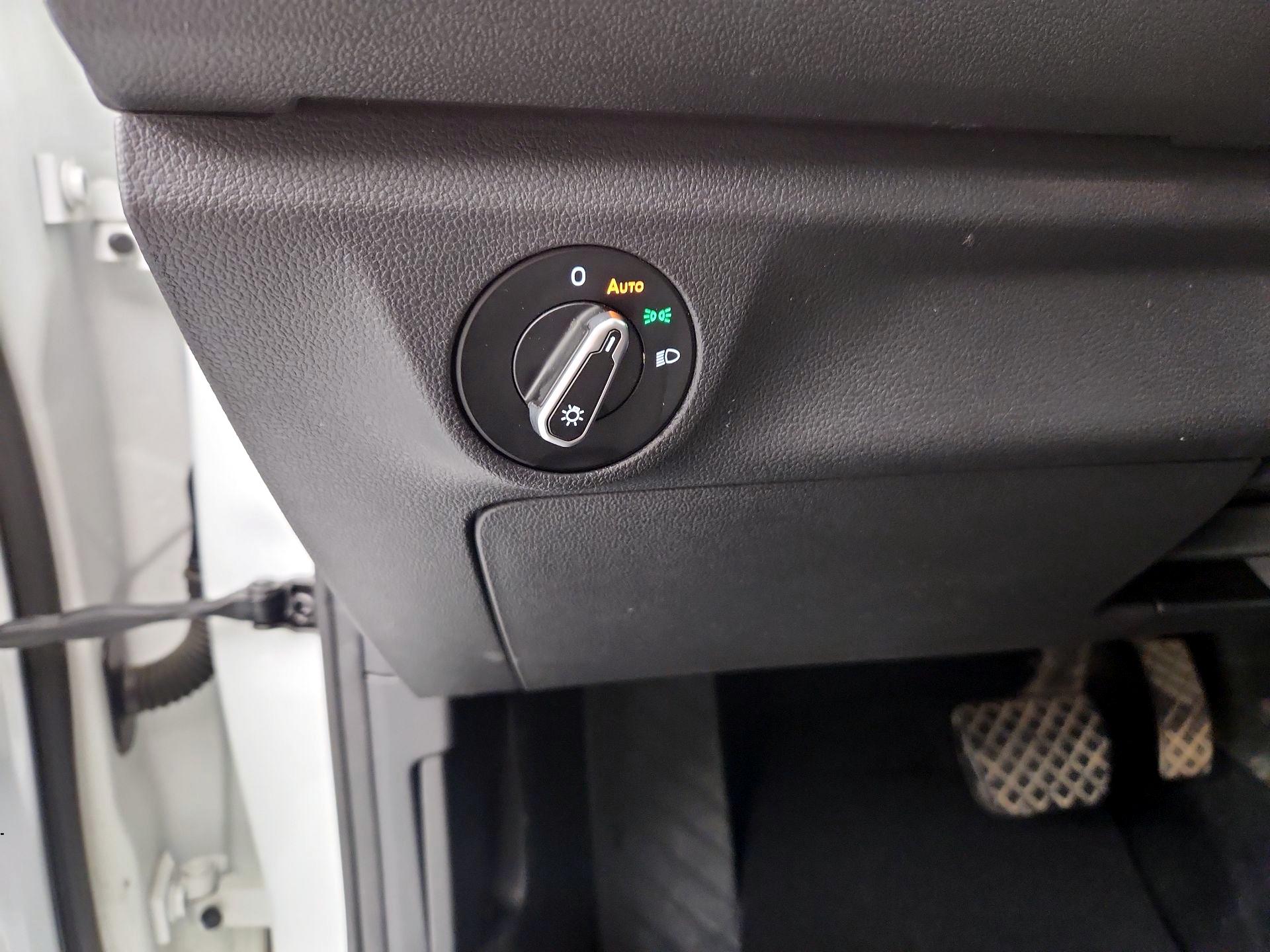 Thumbnail: 2021 Volkswagen Jetta - 13