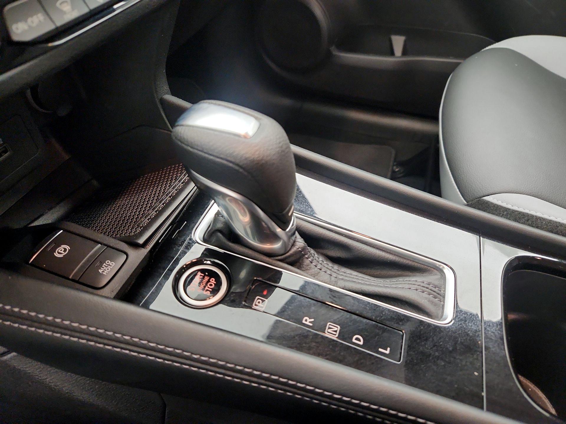 Thumbnail: 2023 Nissan Kicks - 17