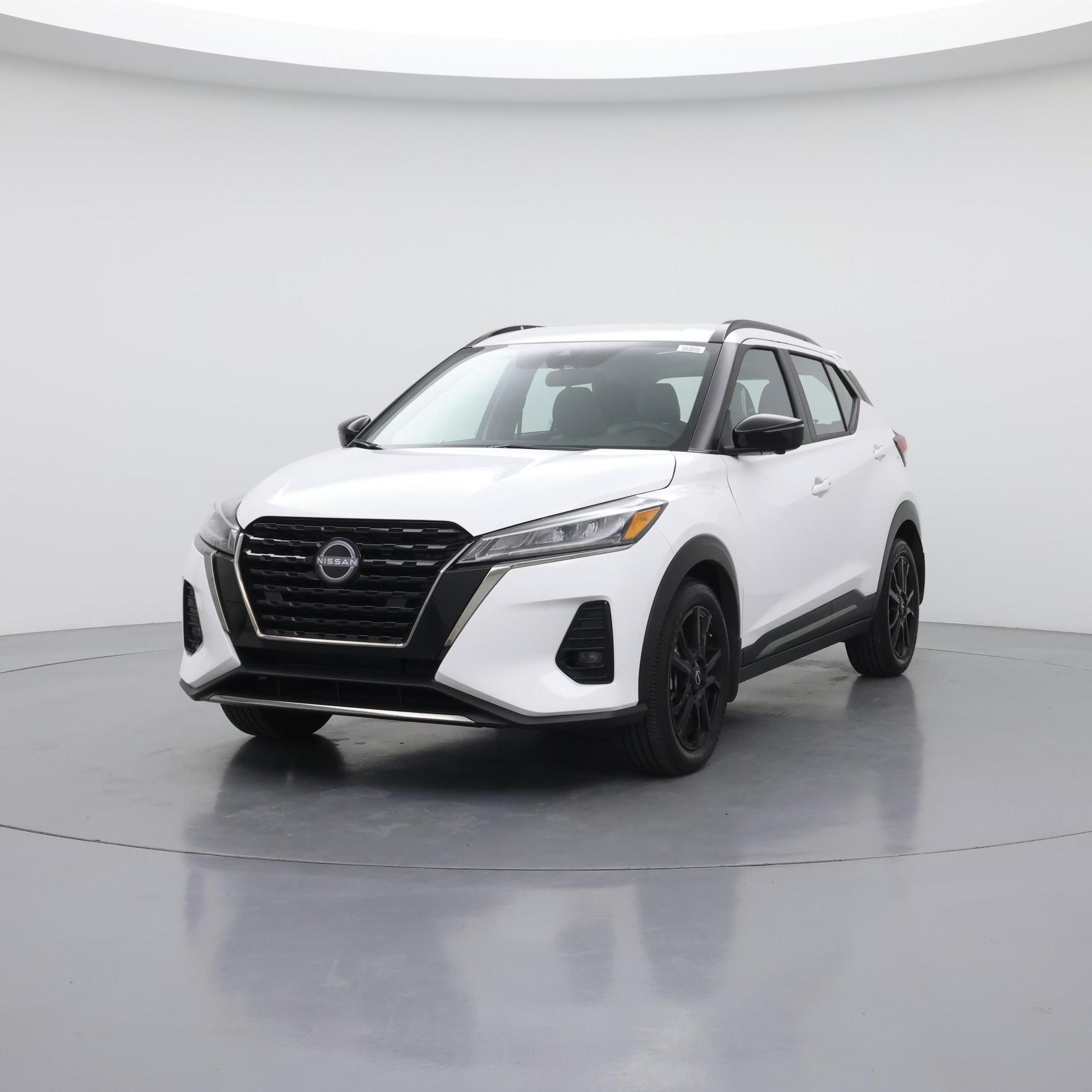 Thumbnail: 2023 Nissan Kicks - 4