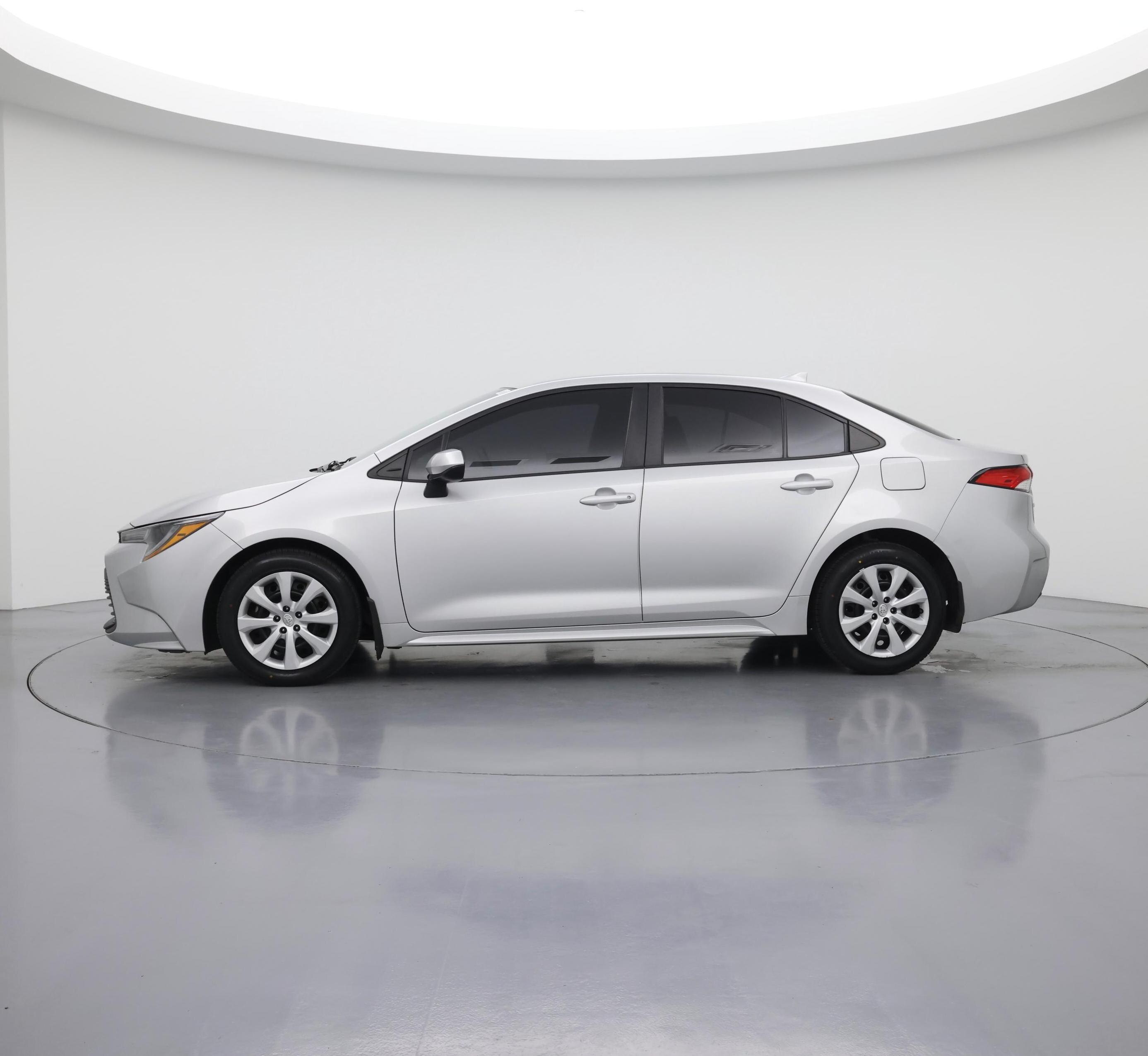 Thumbnail: 2023 Toyota Corolla - 3