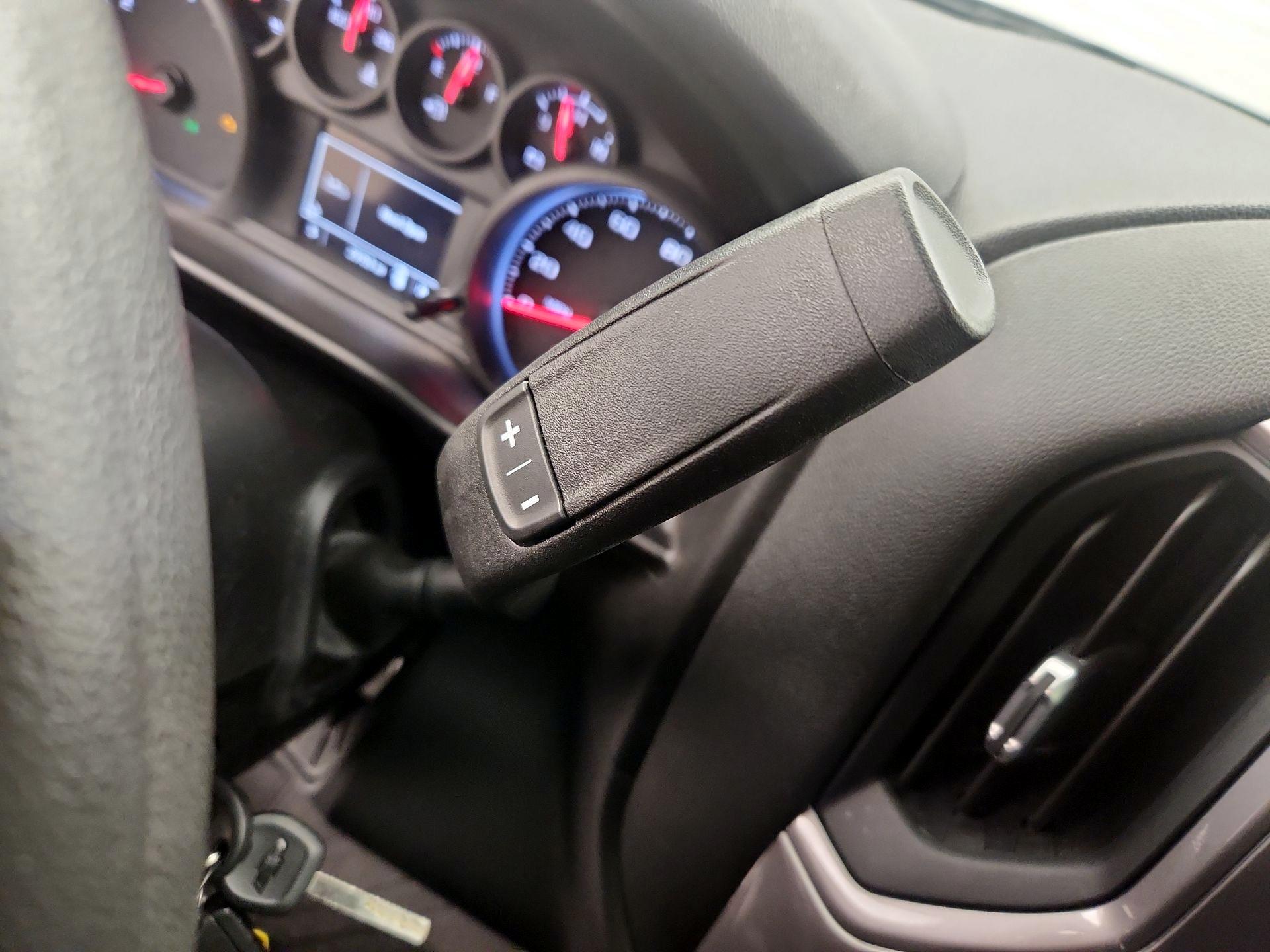 Thumbnail: 2021 Chevrolet Silverado 1500 - 17