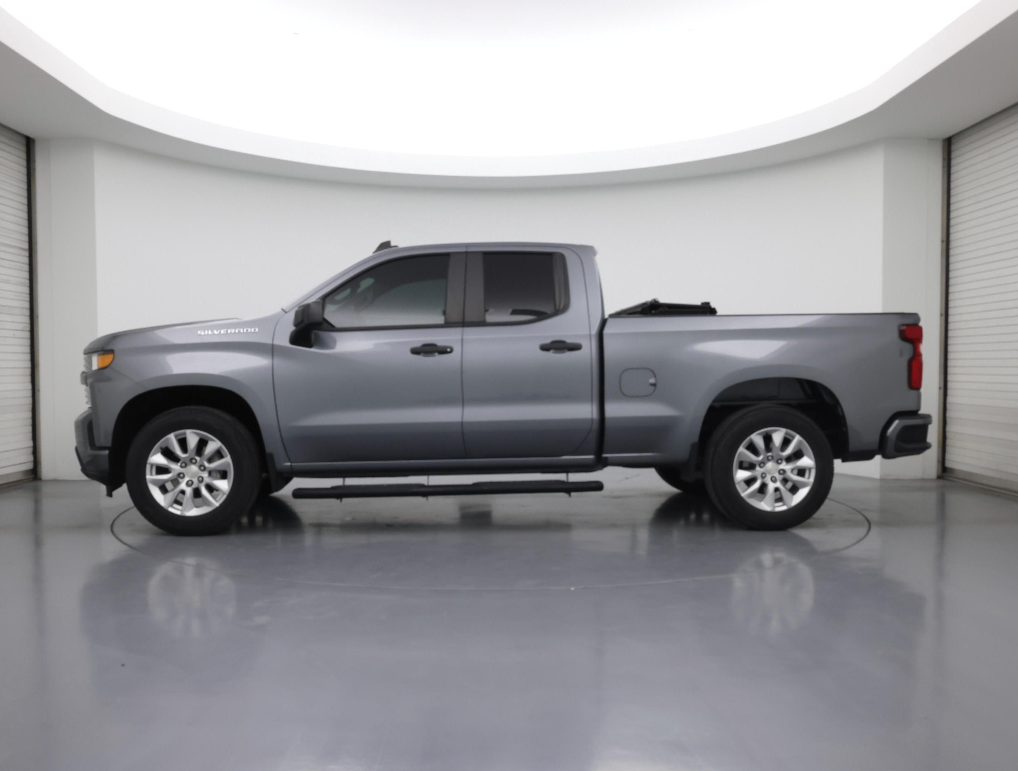 Thumbnail: 2021 Chevrolet Silverado 1500 - 3