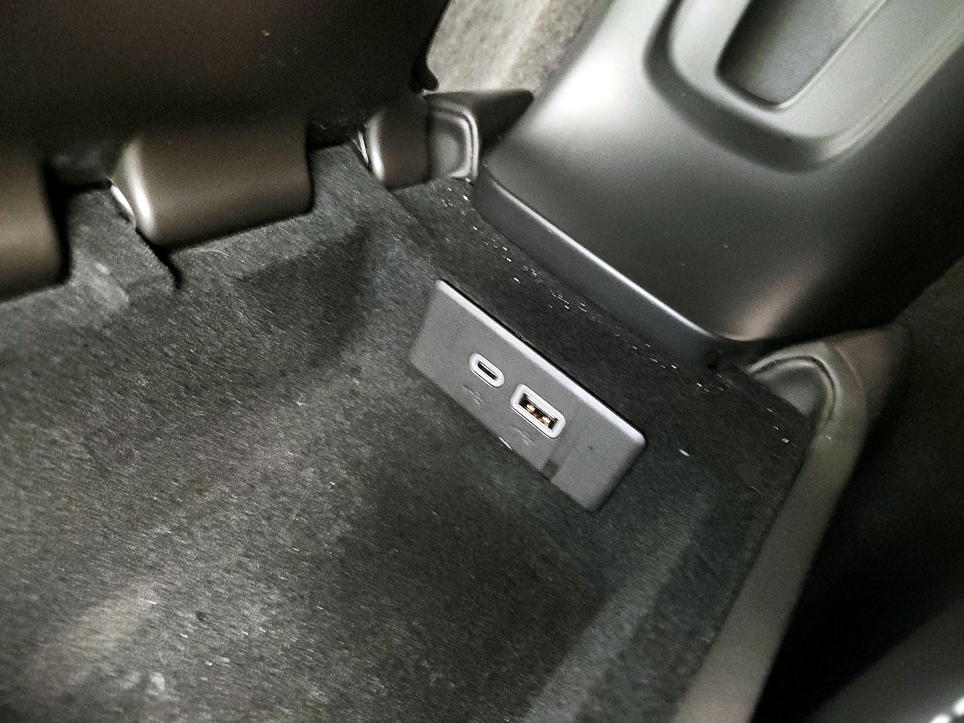 Thumbnail: 2024 Chevrolet Corvette - 18