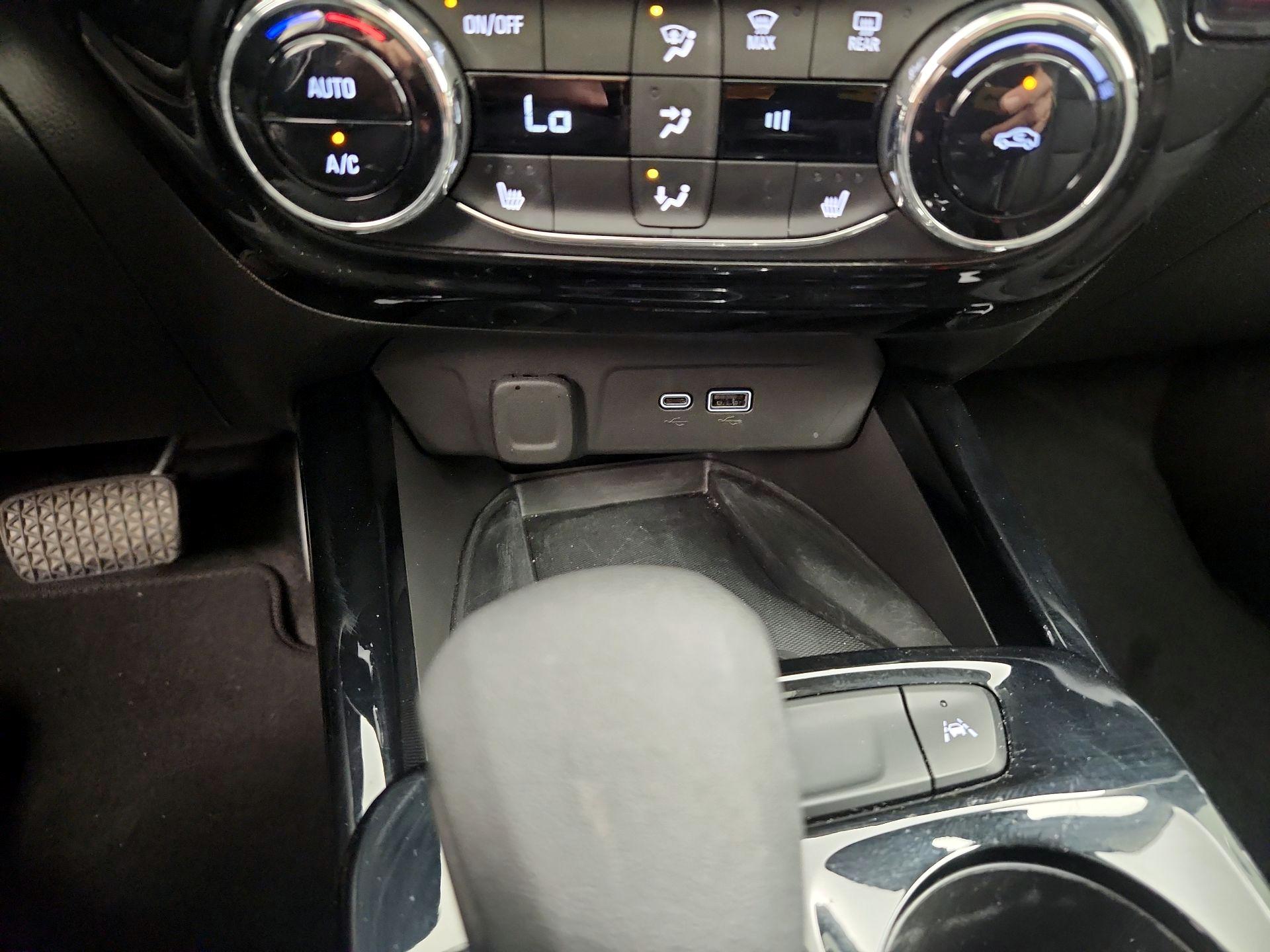 Thumbnail: 2025 Chevrolet Trax - 18