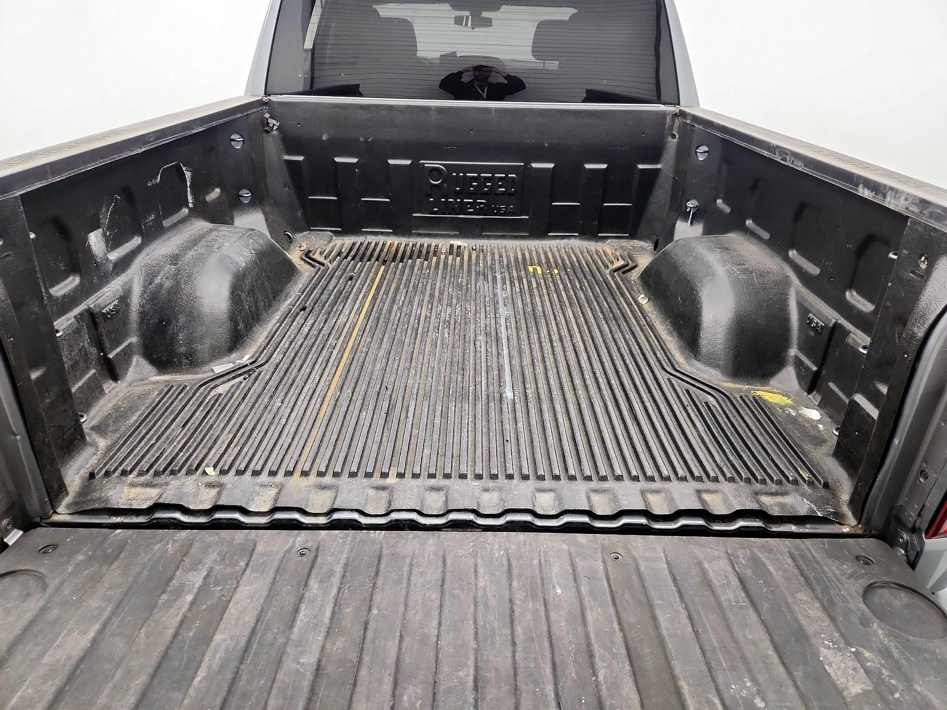 Thumbnail: 2019 Chevrolet Silverado 1500 - 20