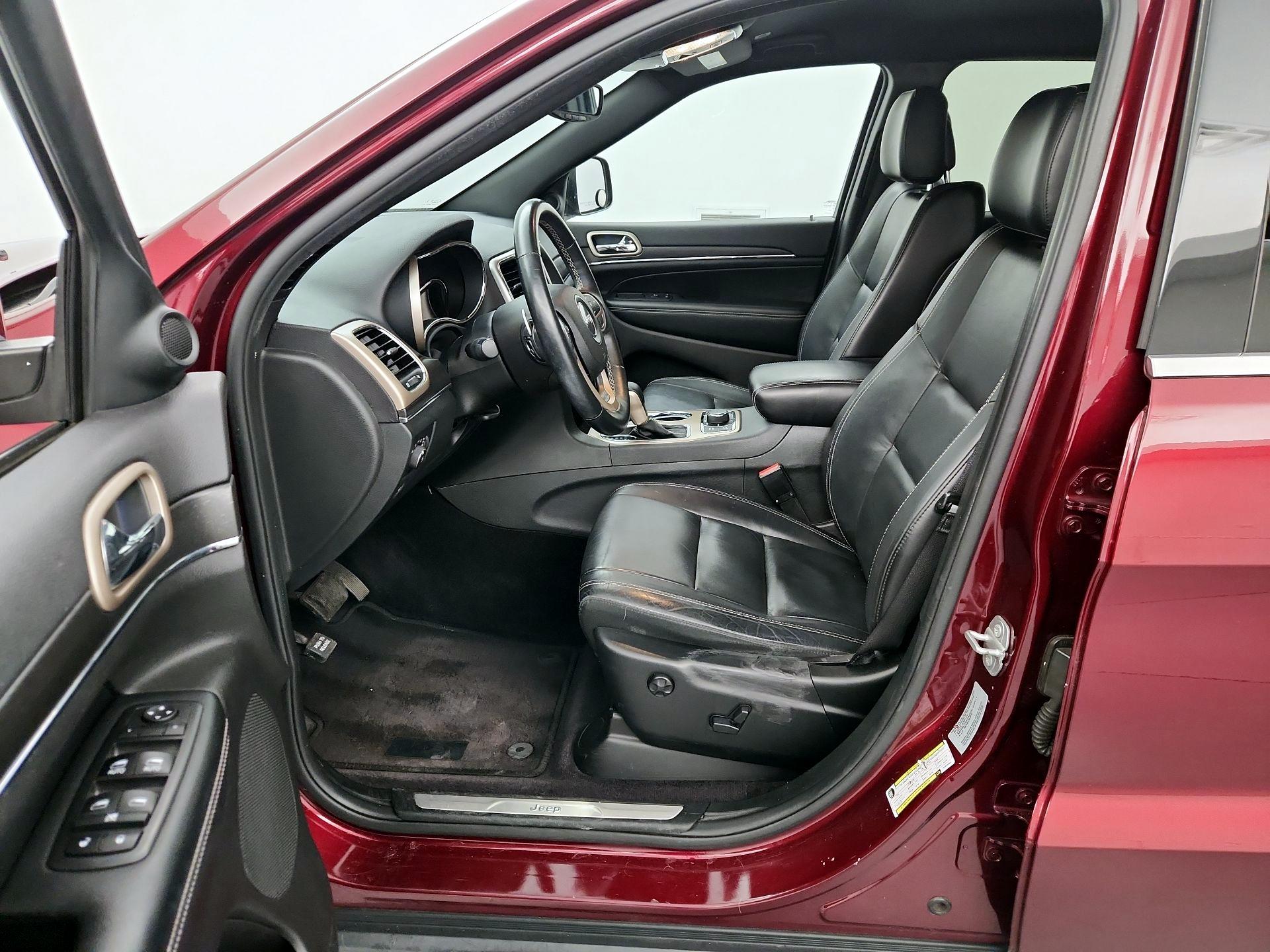 Thumbnail: 2017 Jeep Grand Cherokee - 11