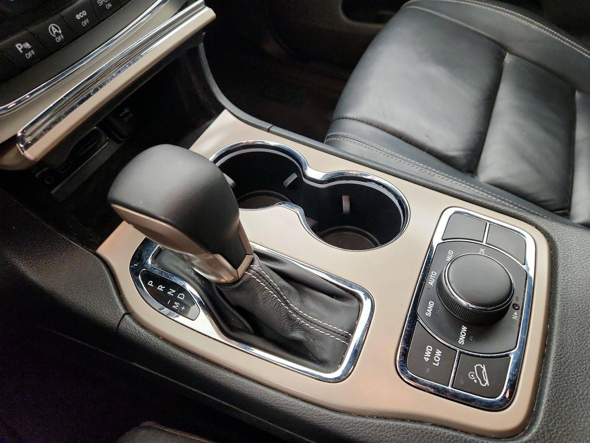 Thumbnail: 2017 Jeep Grand Cherokee - 17