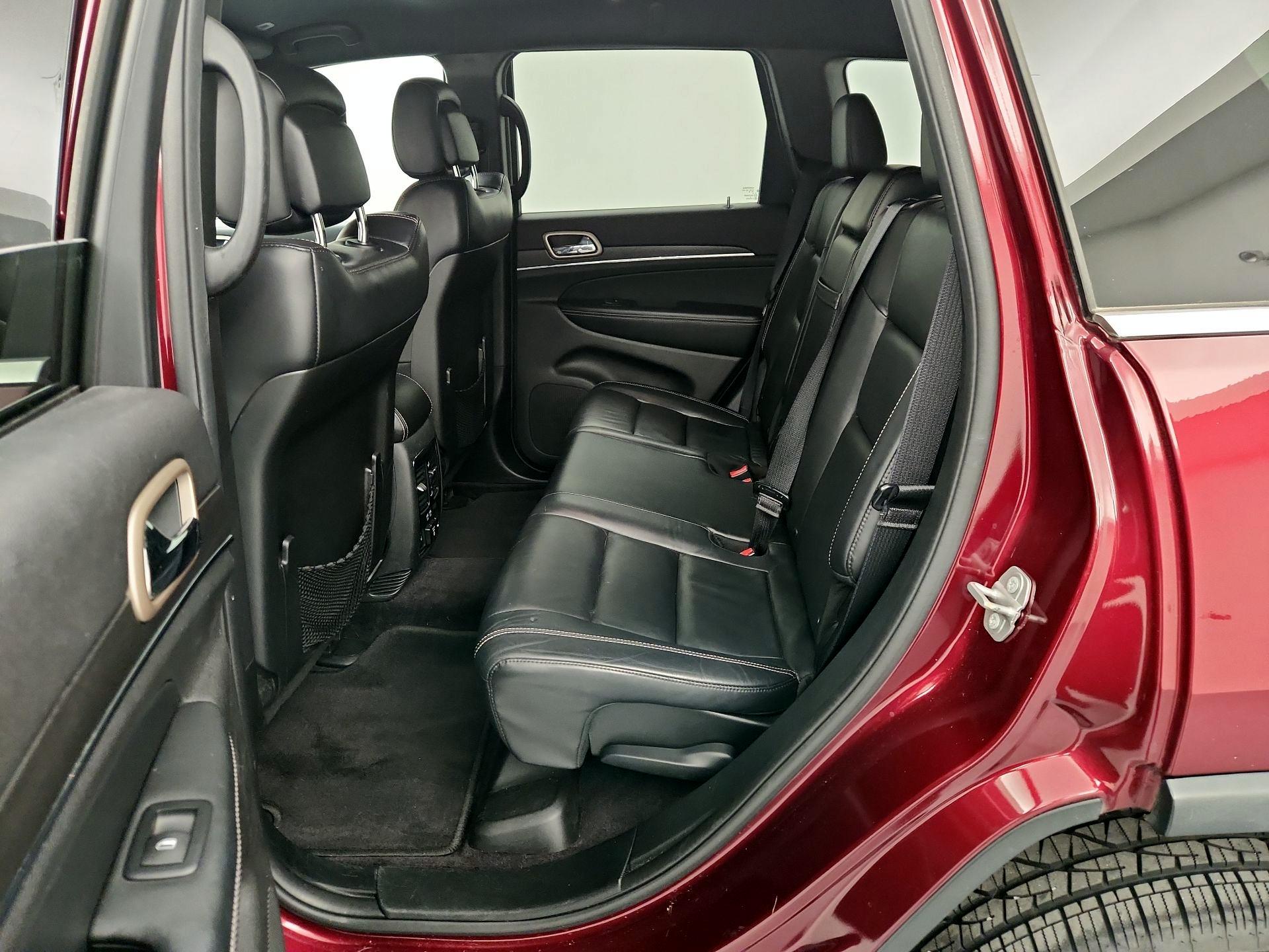 Thumbnail: 2017 Jeep Grand Cherokee - 19