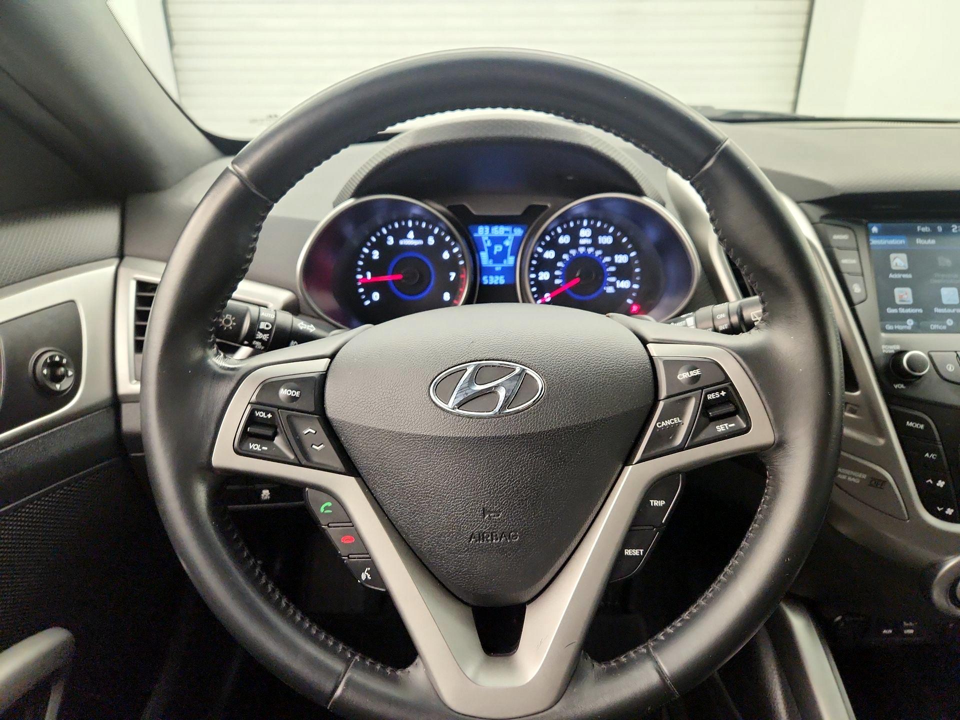 Thumbnail: 2017 Hyundai Veloster - 10