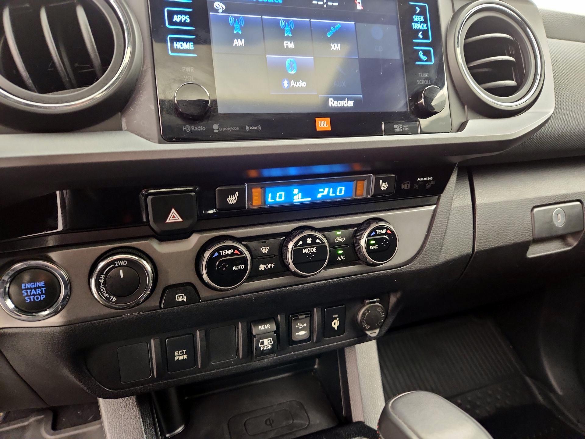 Thumbnail: 2018 Toyota Tacoma - 16