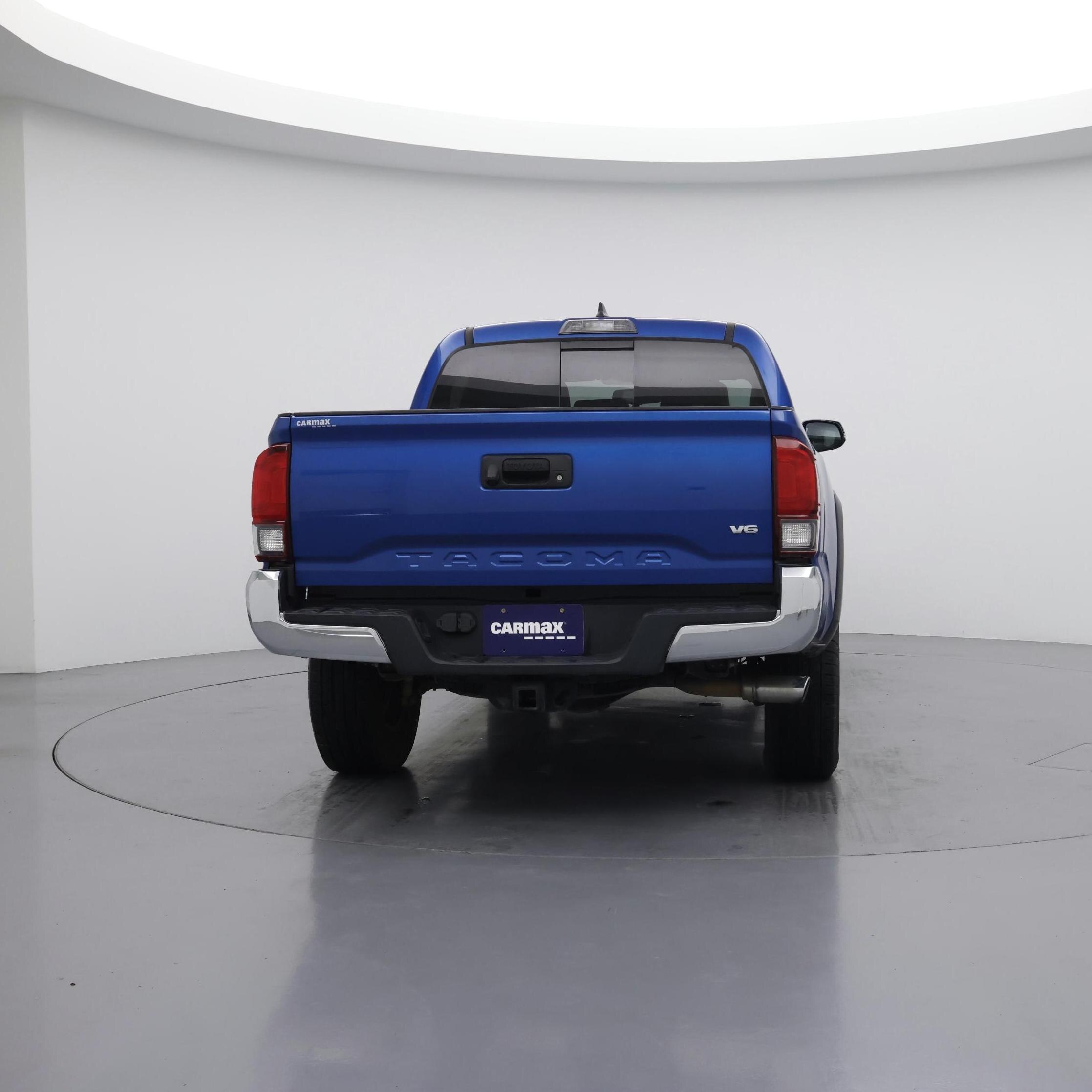 Thumbnail: 2018 Toyota Tacoma - 6