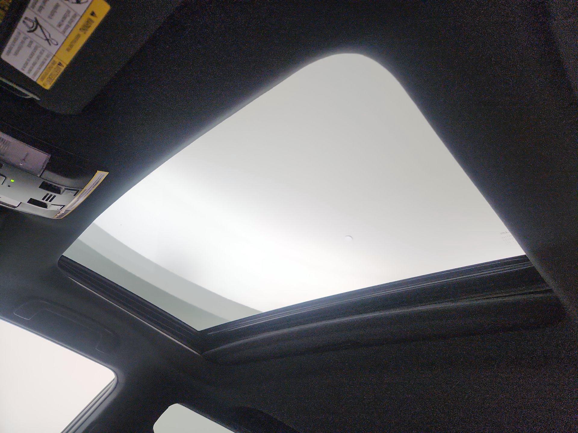 Thumbnail: 2021 Lexus GX - 19