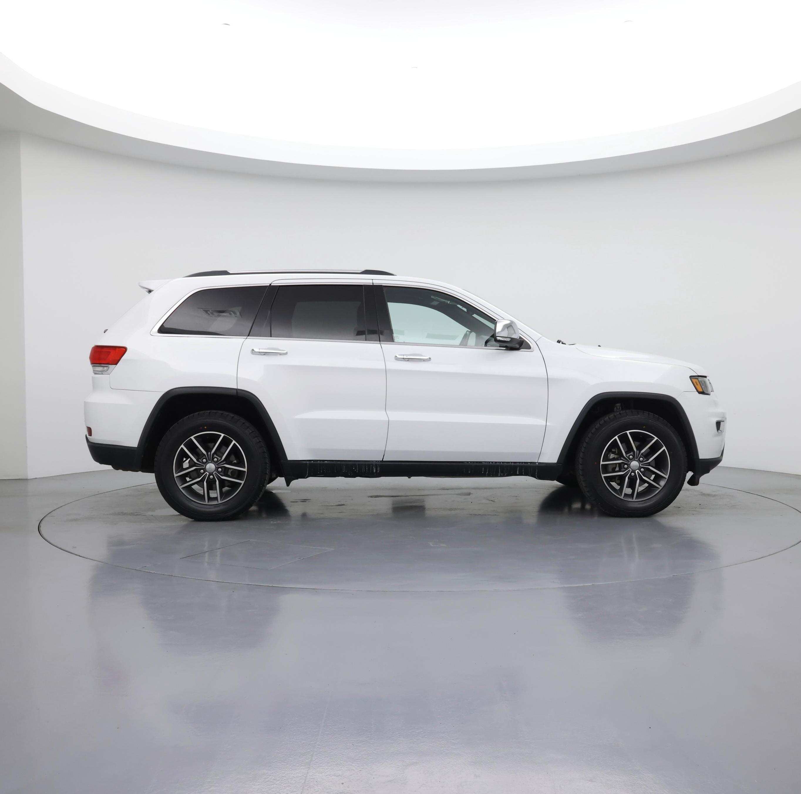 Thumbnail: 2017 Jeep Grand Cherokee - 7