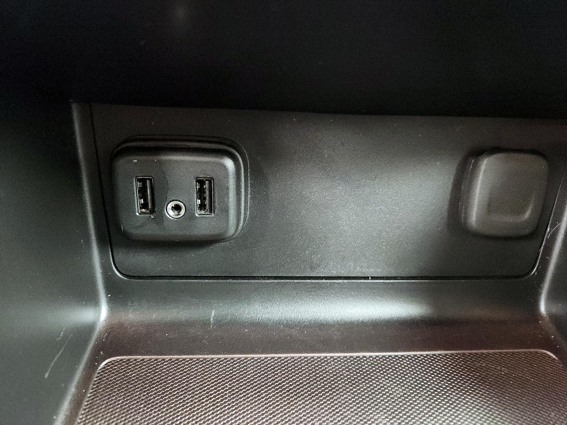 Thumbnail: 2019 GMC Canyon - 18