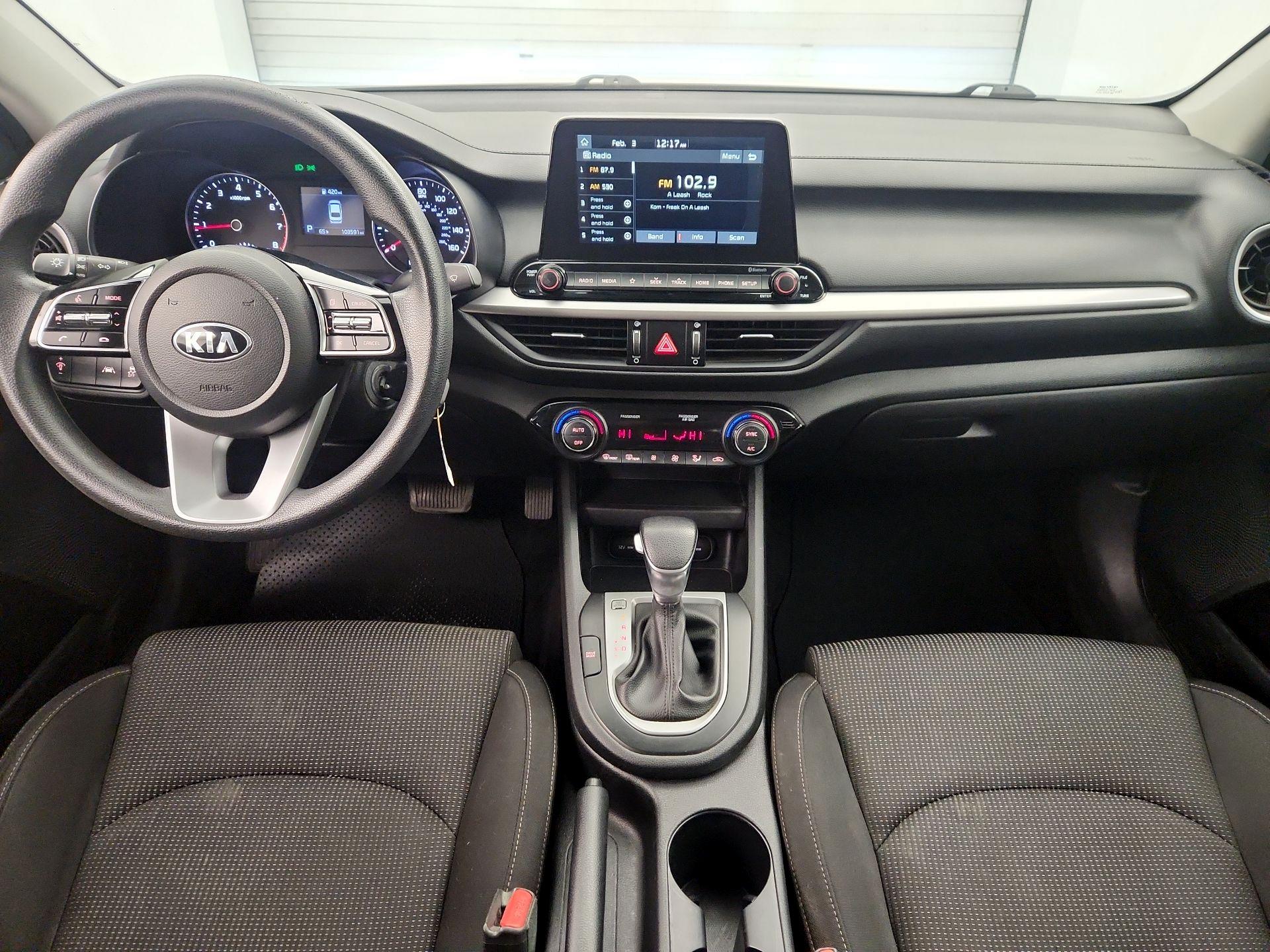 Thumbnail: 2019 Kia Forte - 9