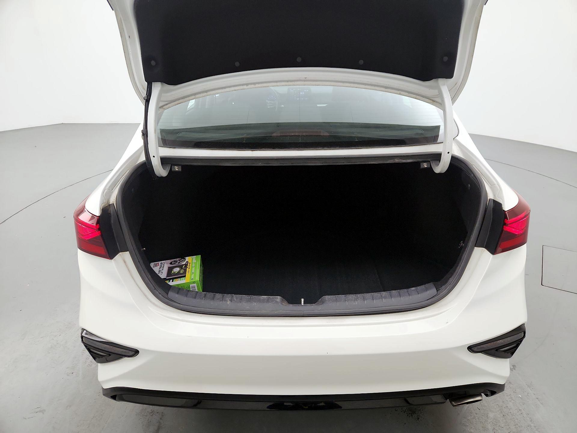 Thumbnail: 2019 Kia Forte - 20