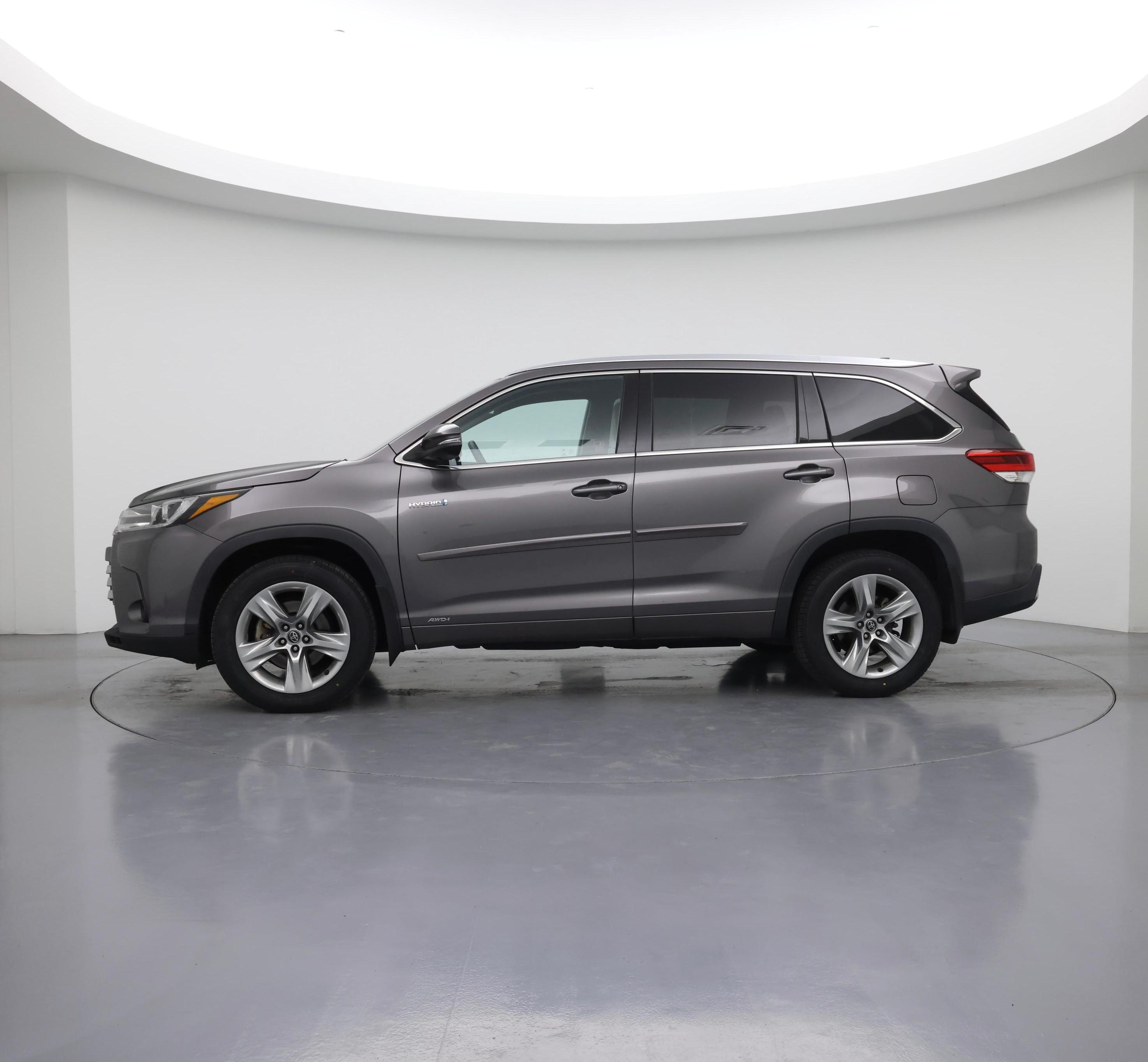 Thumbnail: 2019 Toyota Highlander - 3