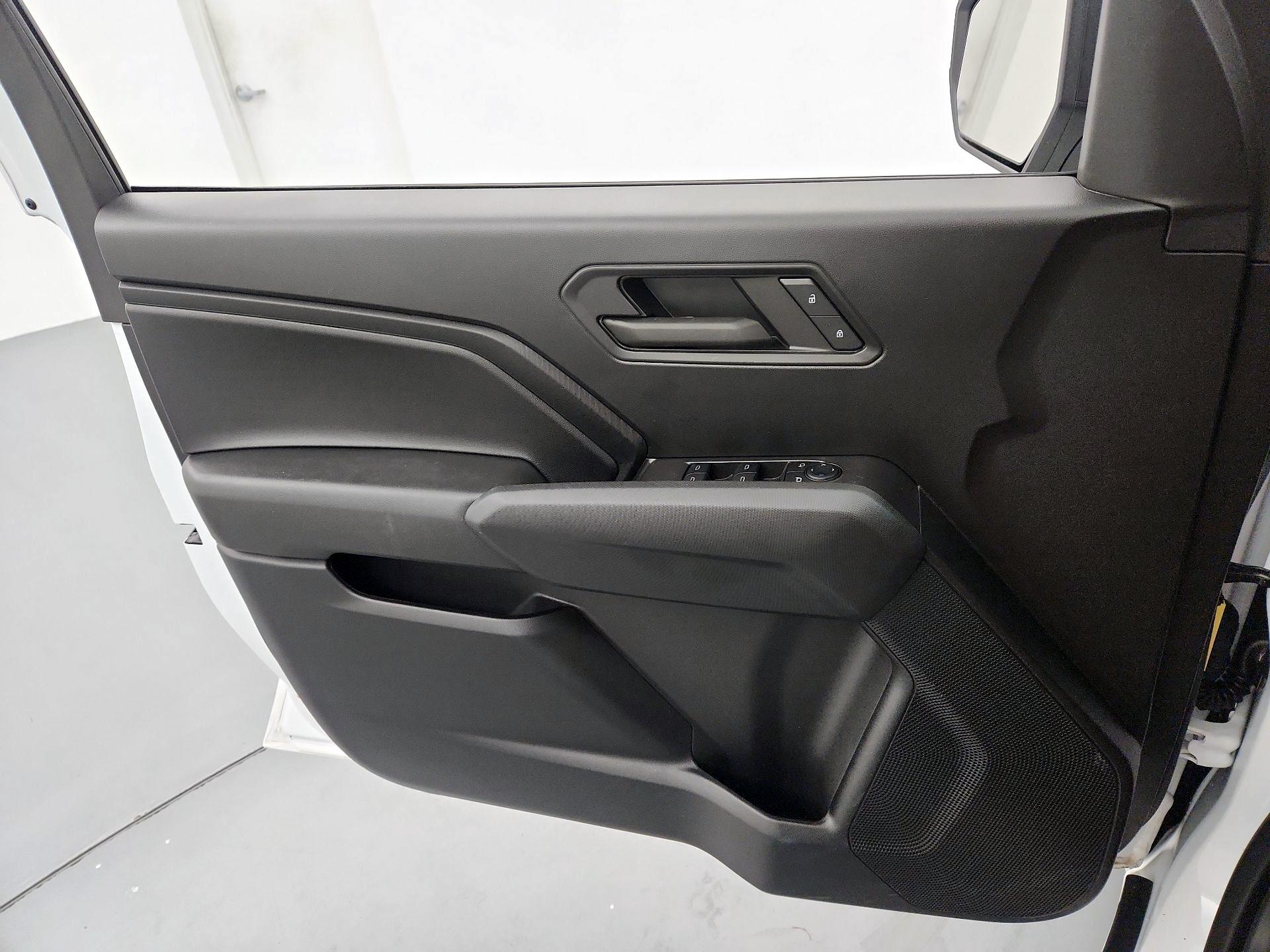 Thumbnail: 2024 Chevrolet Colorado - 12