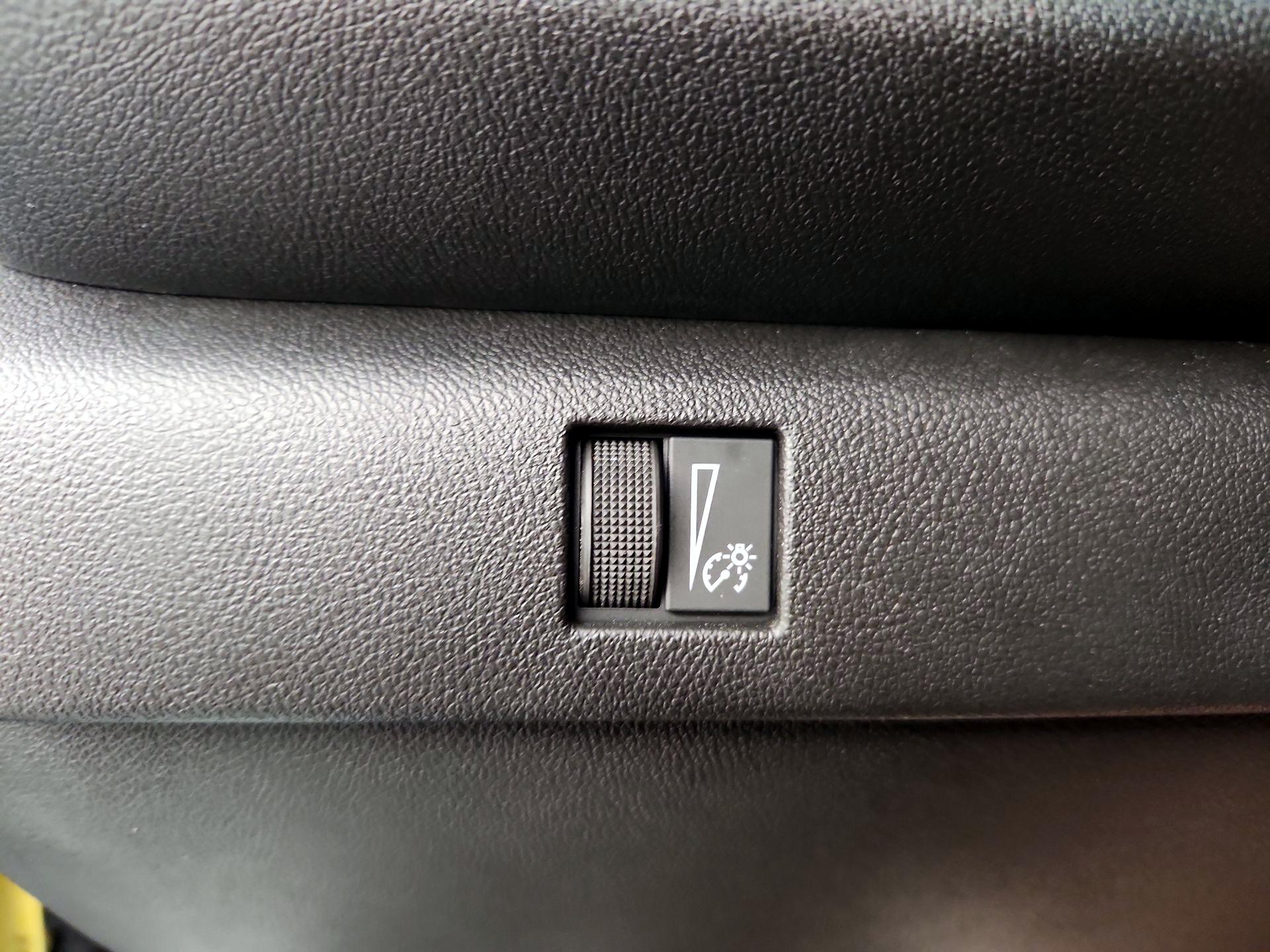 Thumbnail: 2024 Chevrolet Colorado - 13