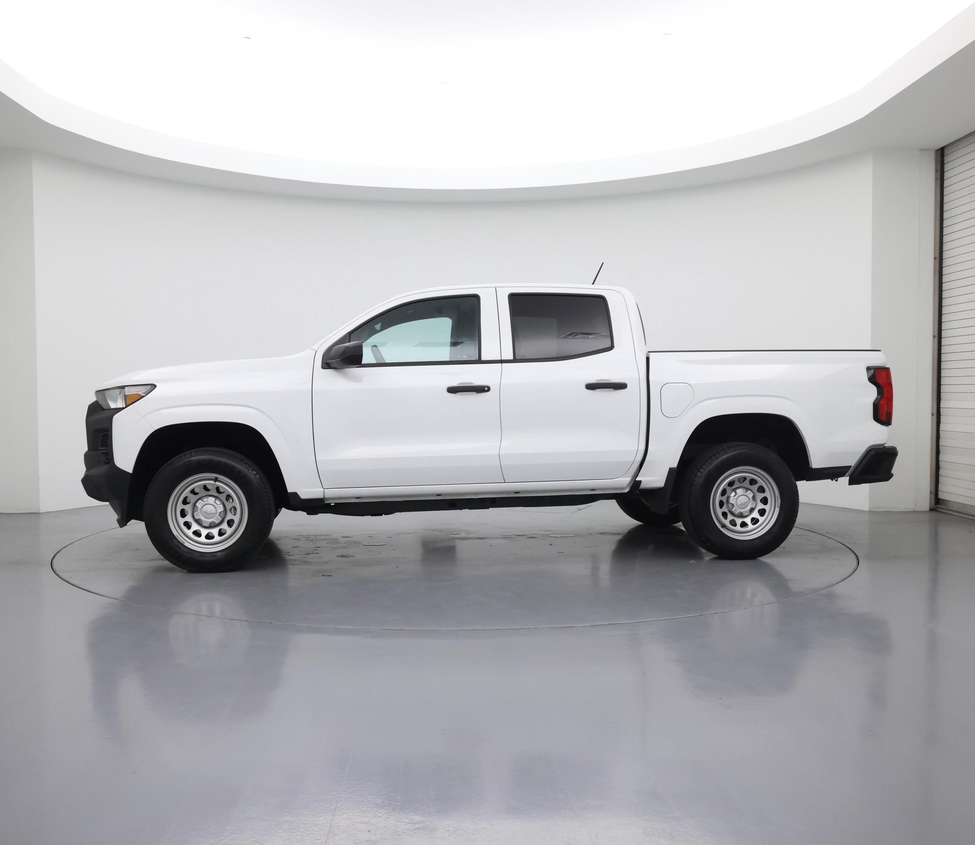 Thumbnail: 2024 Chevrolet Colorado - 3