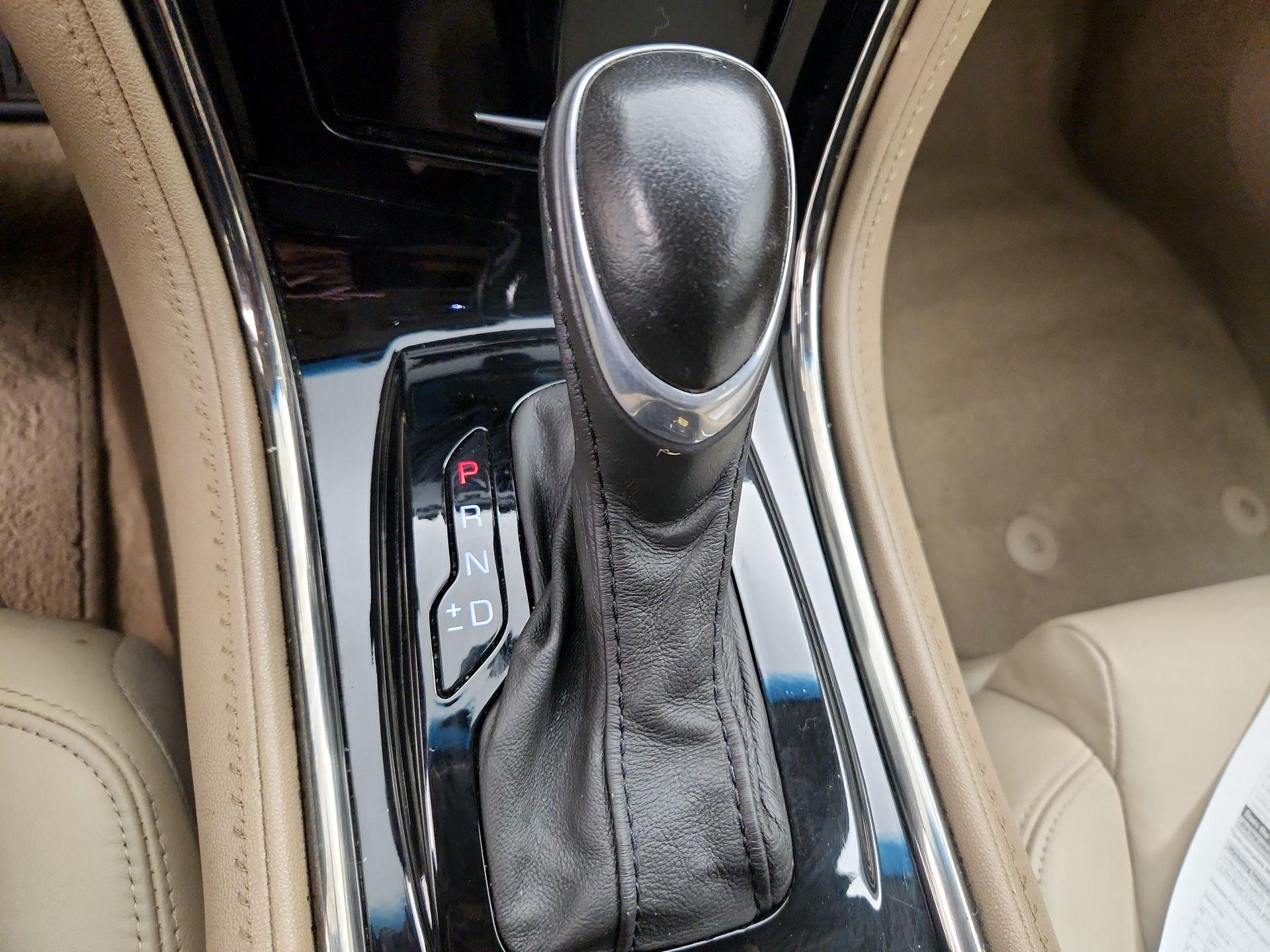 Thumbnail: 2015 Cadillac ATS - 17