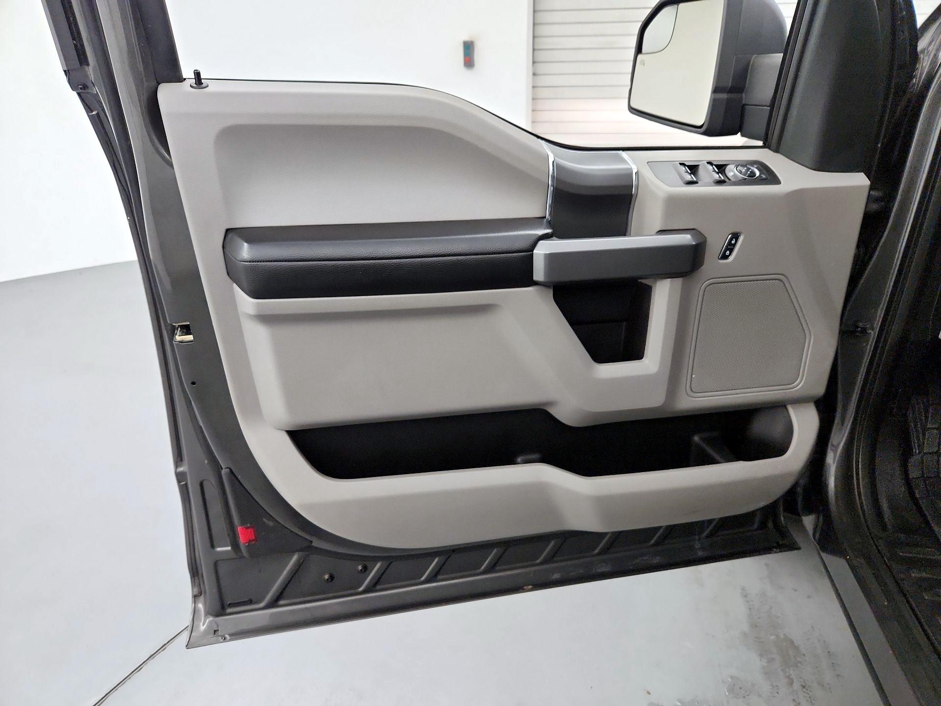 Thumbnail: 2018 Ford F-150 - 12