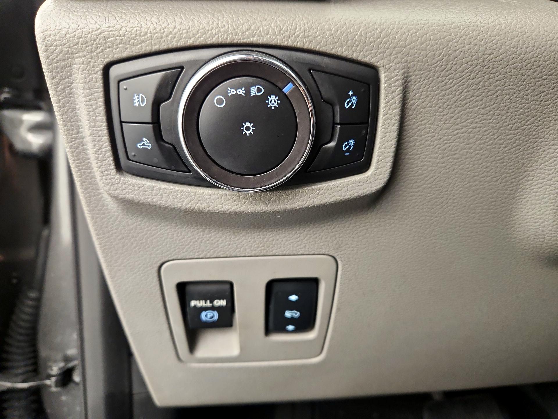 Thumbnail: 2018 Ford F-150 - 13