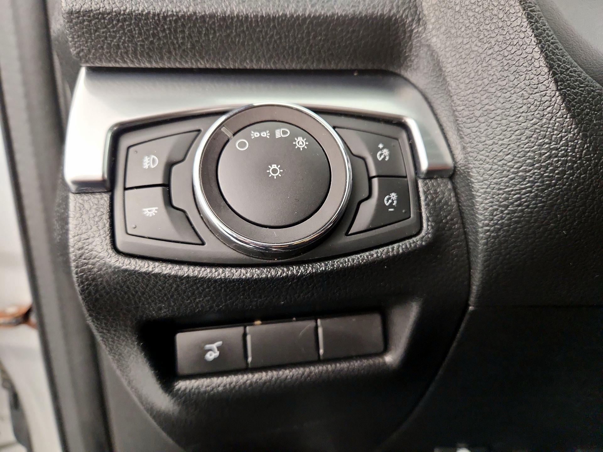 Thumbnail: 2018 Ford Explorer - 13